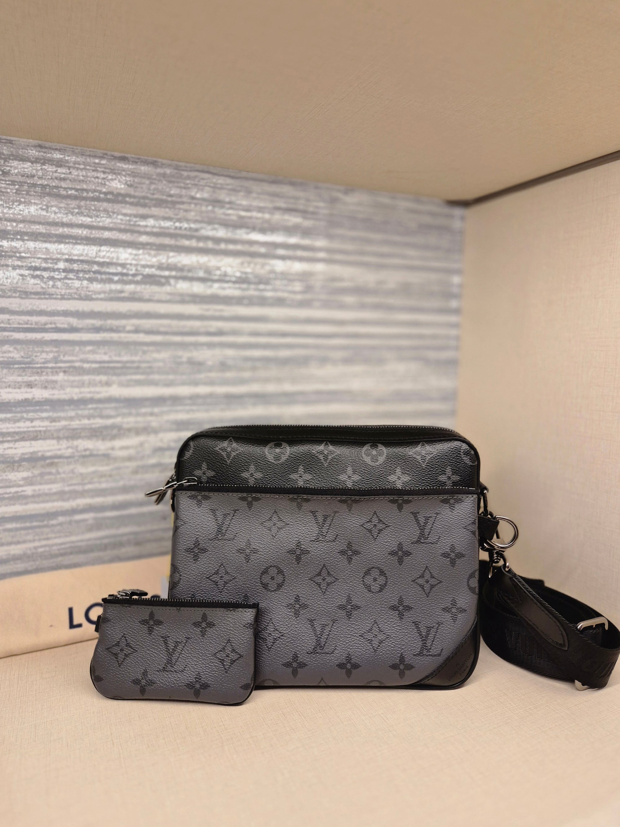 Louis Vuitton Trio Mesenger Monogram Eclipse