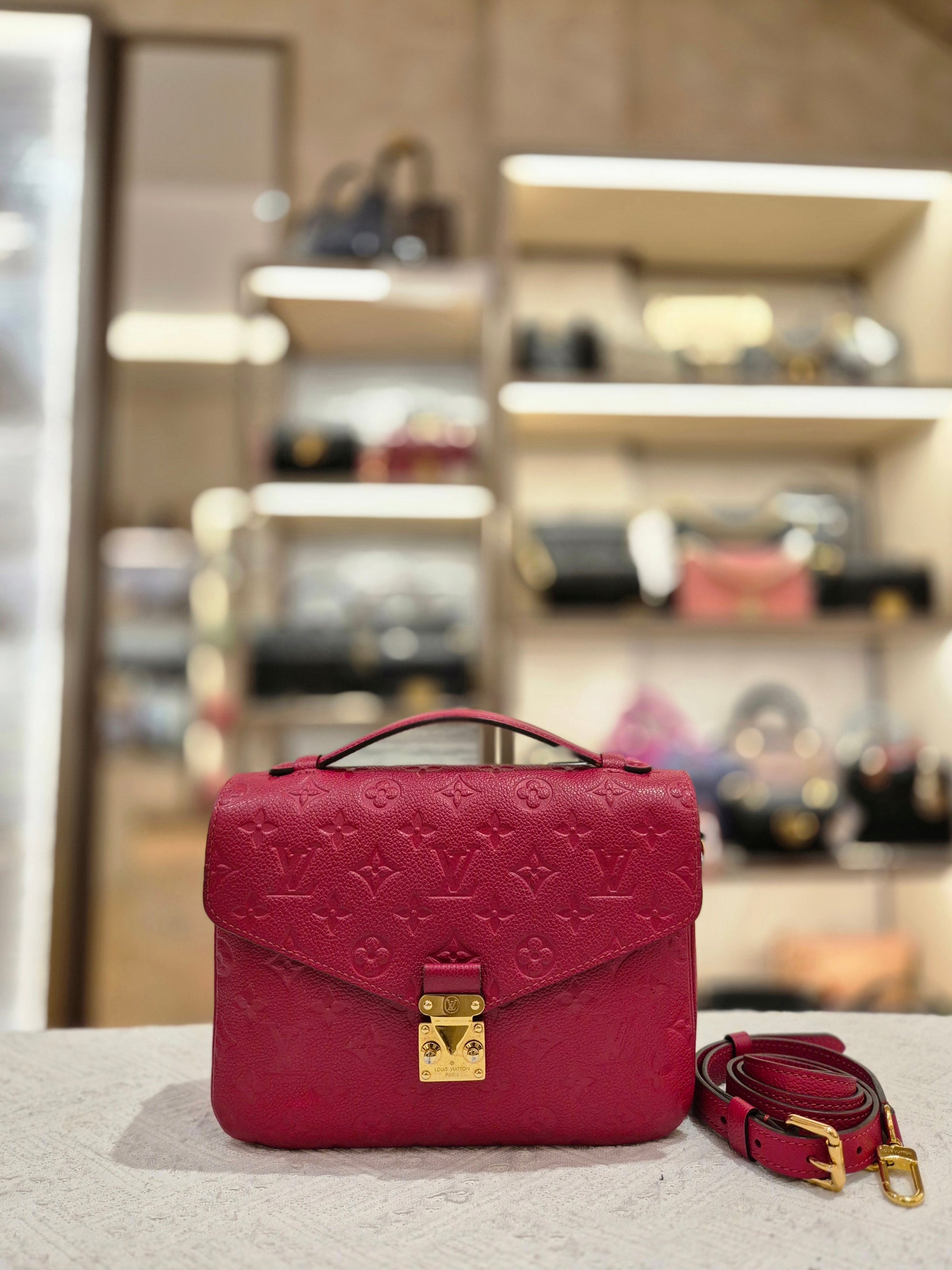 Louis Vuitton Metis Monogram Emprainte