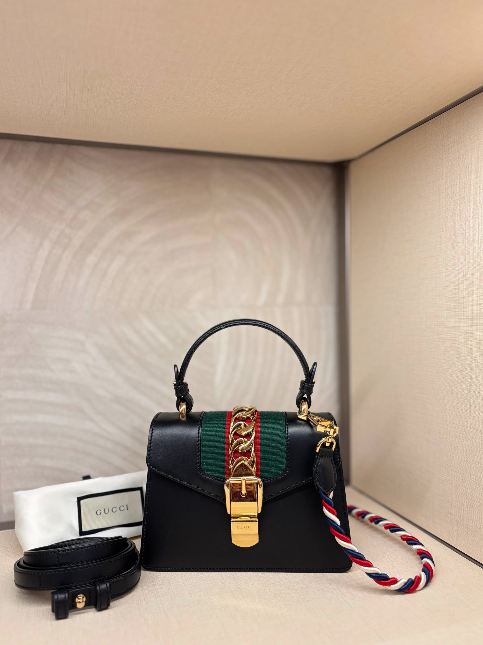 Gucci Sylvie Mini Tophand Black