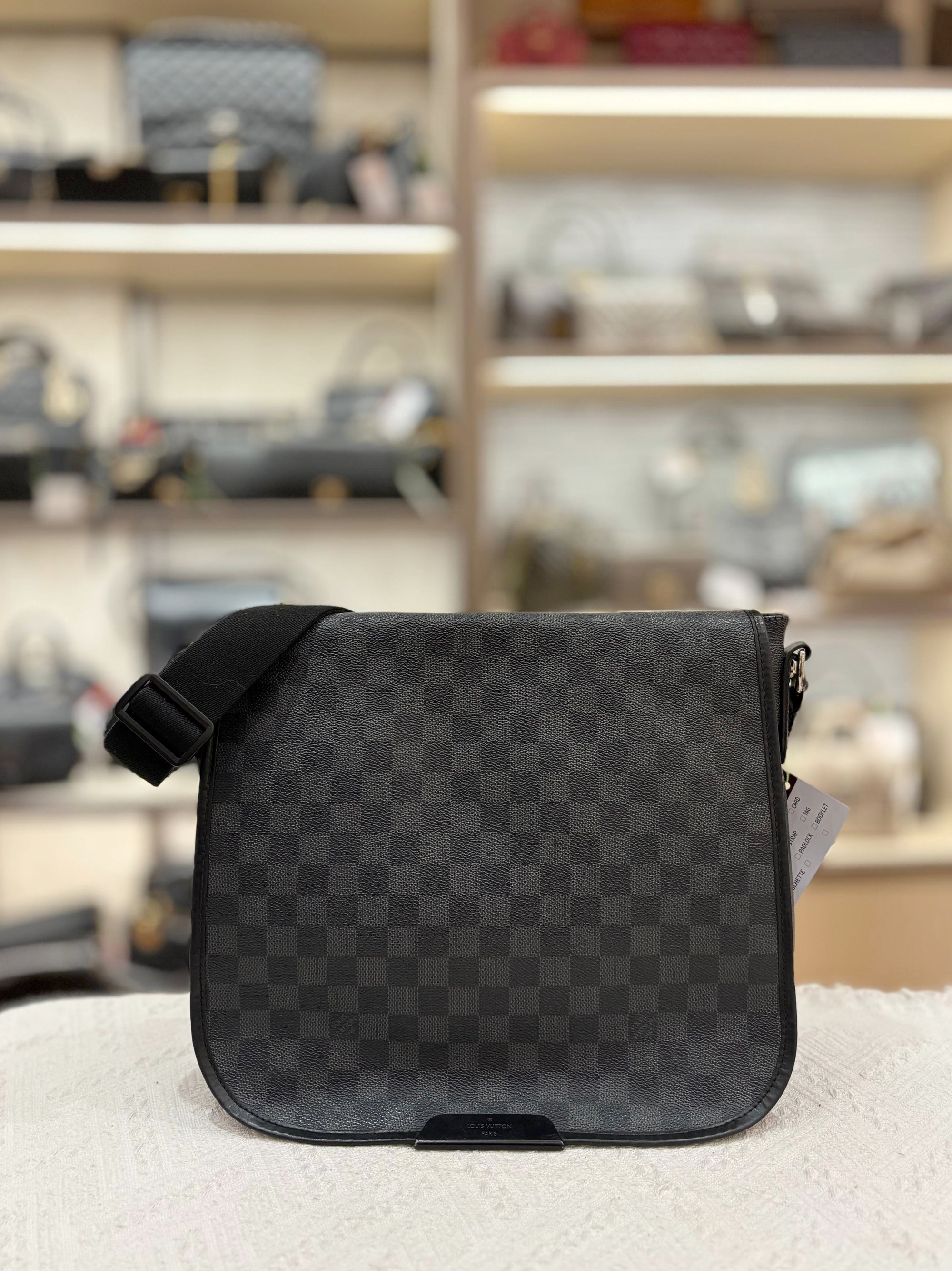 Louis Vuitton Danie Messenger Damier Graphite