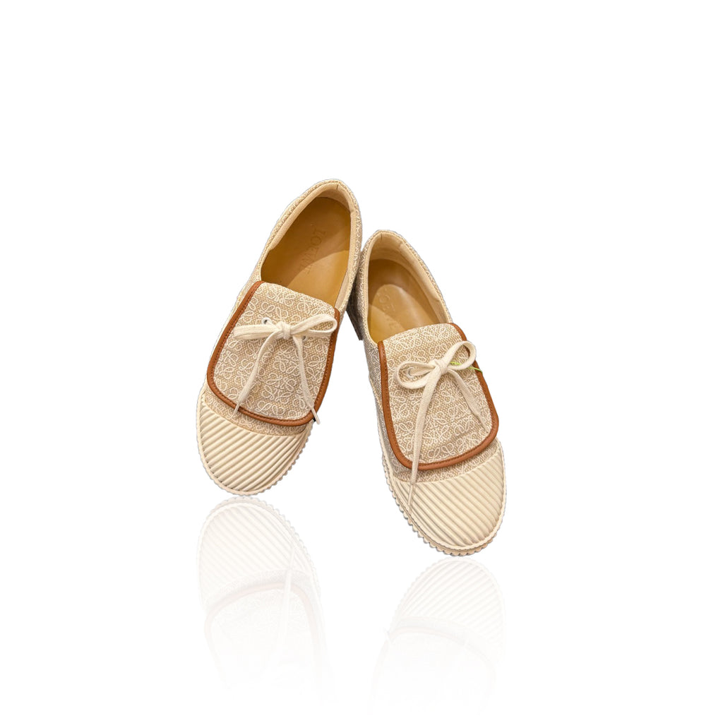 Loewe Shoes Anagram