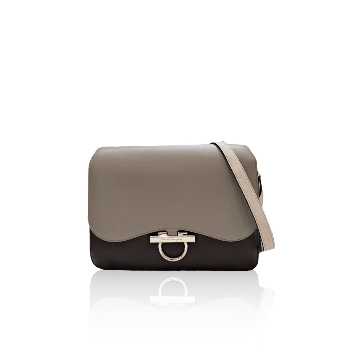 Salvatore Ferragamo Joanne Flap
