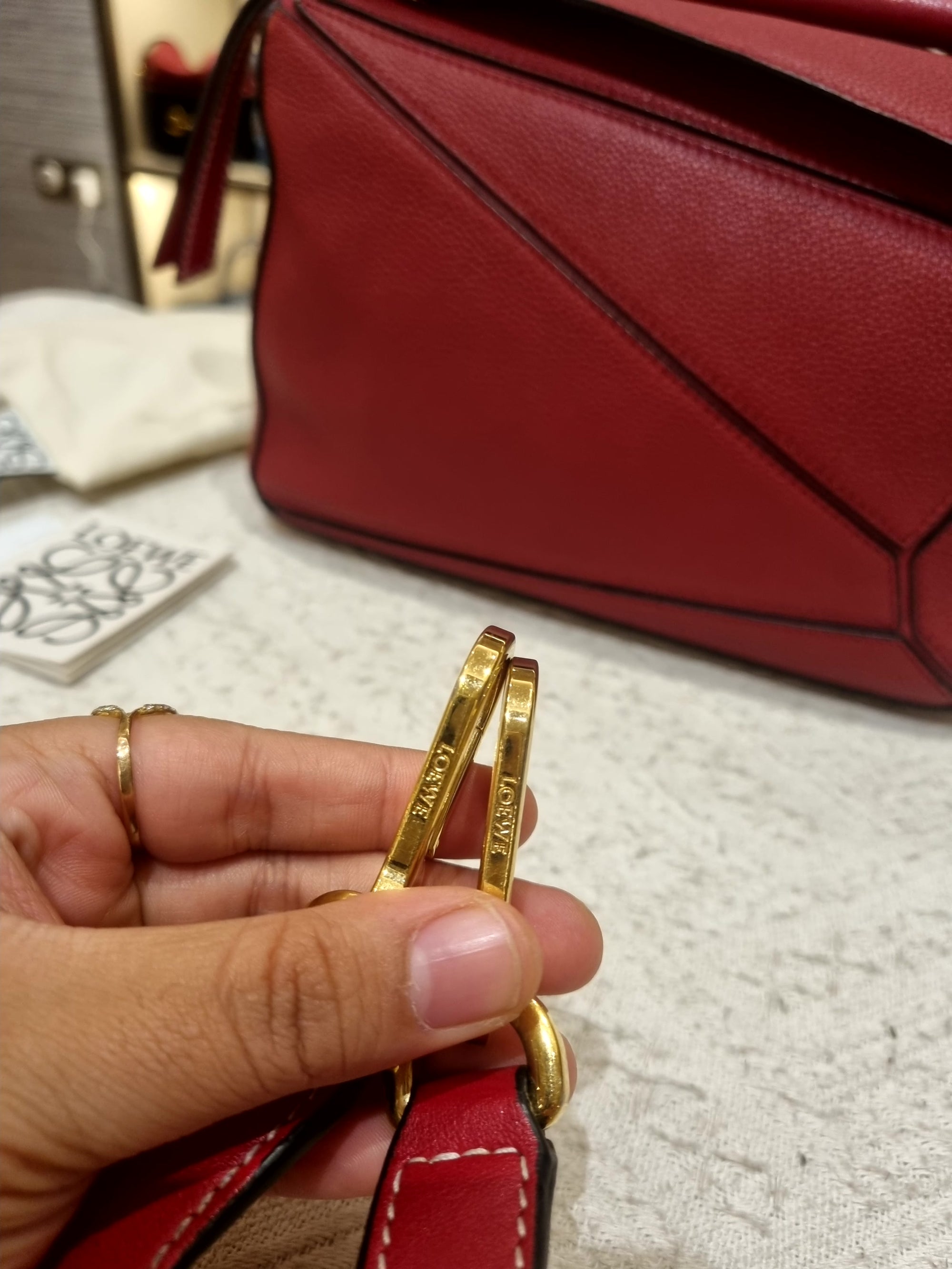 Loewe Puzzle Small Grain Red