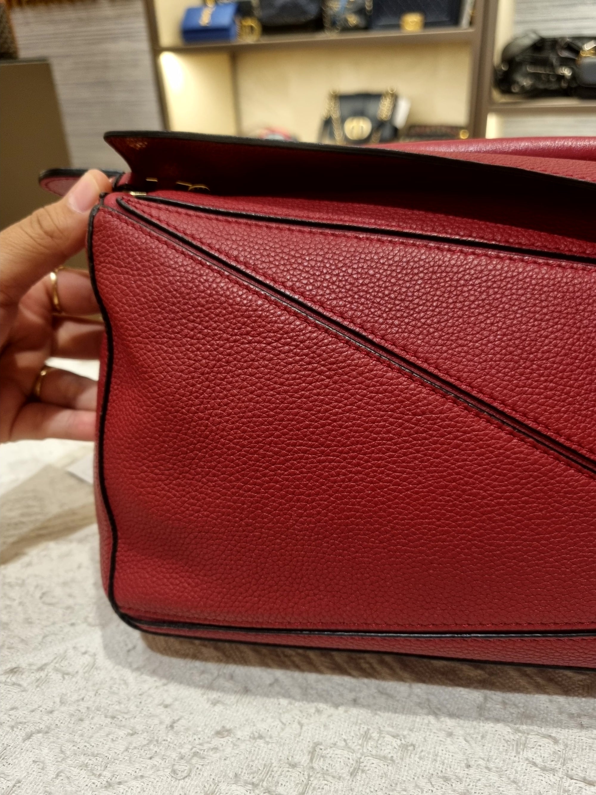 Loewe Puzzle Small Grain Red