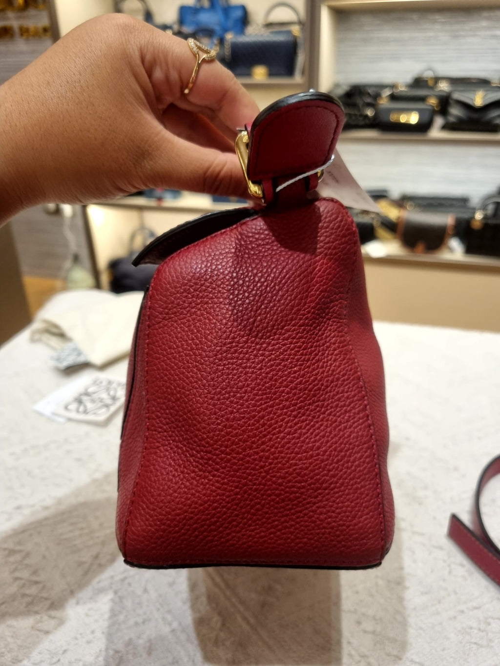 Loewe Puzzle Small Grain Red