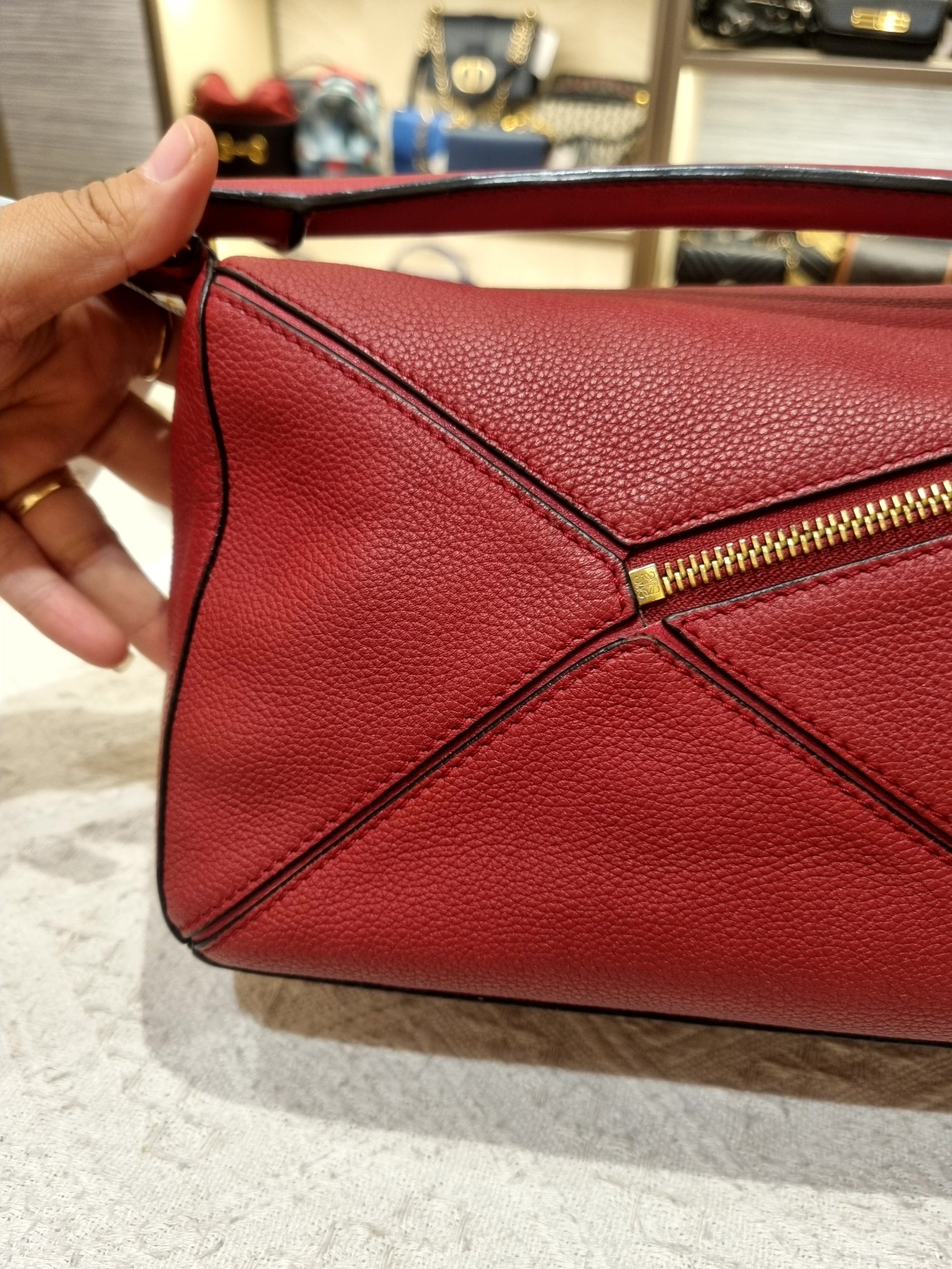 Loewe Puzzle Small Grain Red