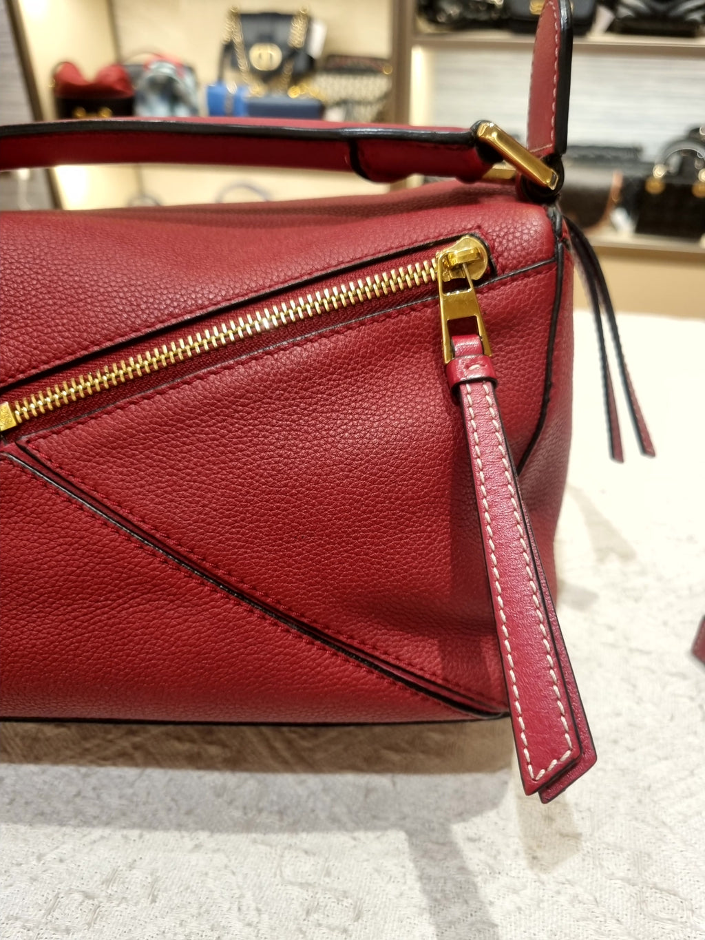 Loewe Puzzle Small Grain Red