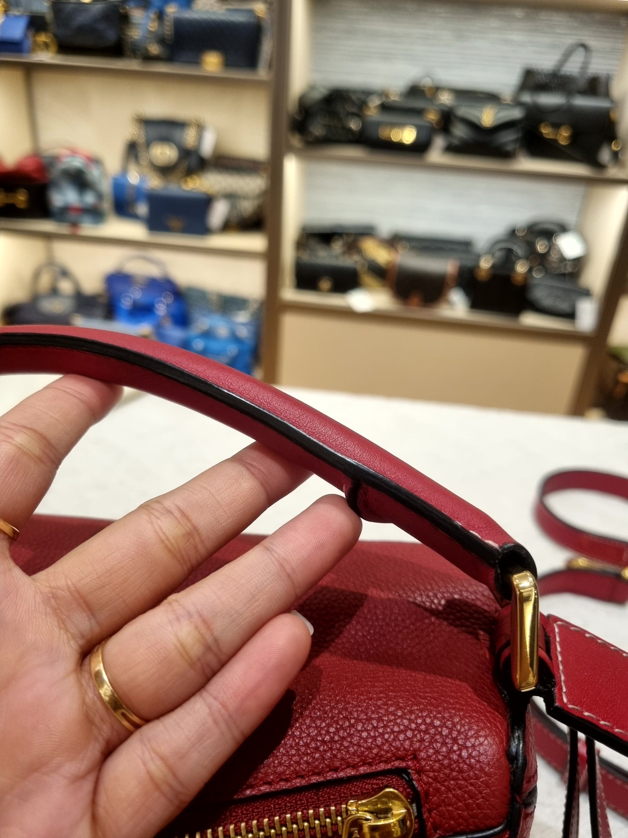 Loewe Puzzle Small Grain Red
