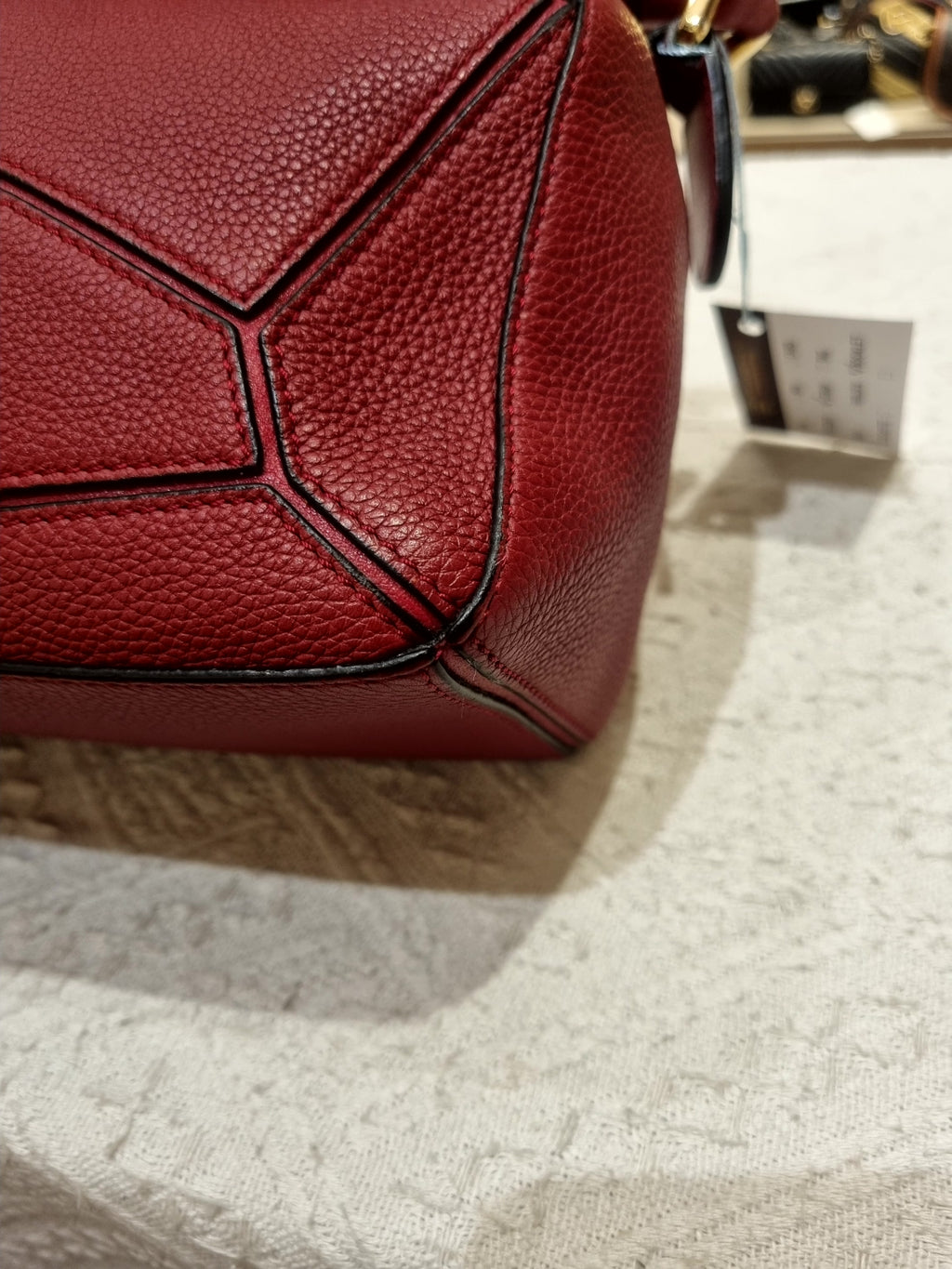 Loewe Puzzle Small Grain Red