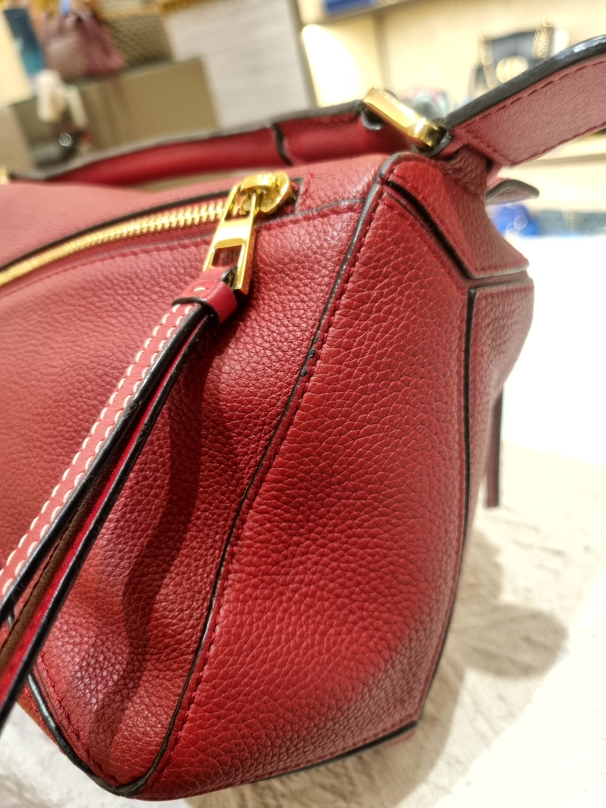 Loewe Puzzle Small Grain Red