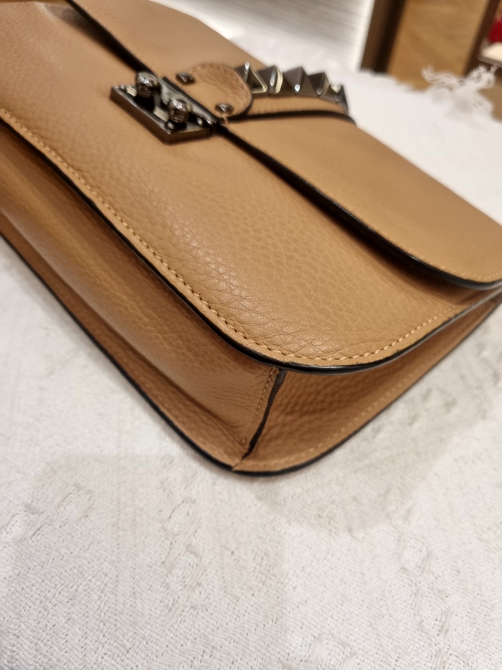 Valentino Glam Lock Stude