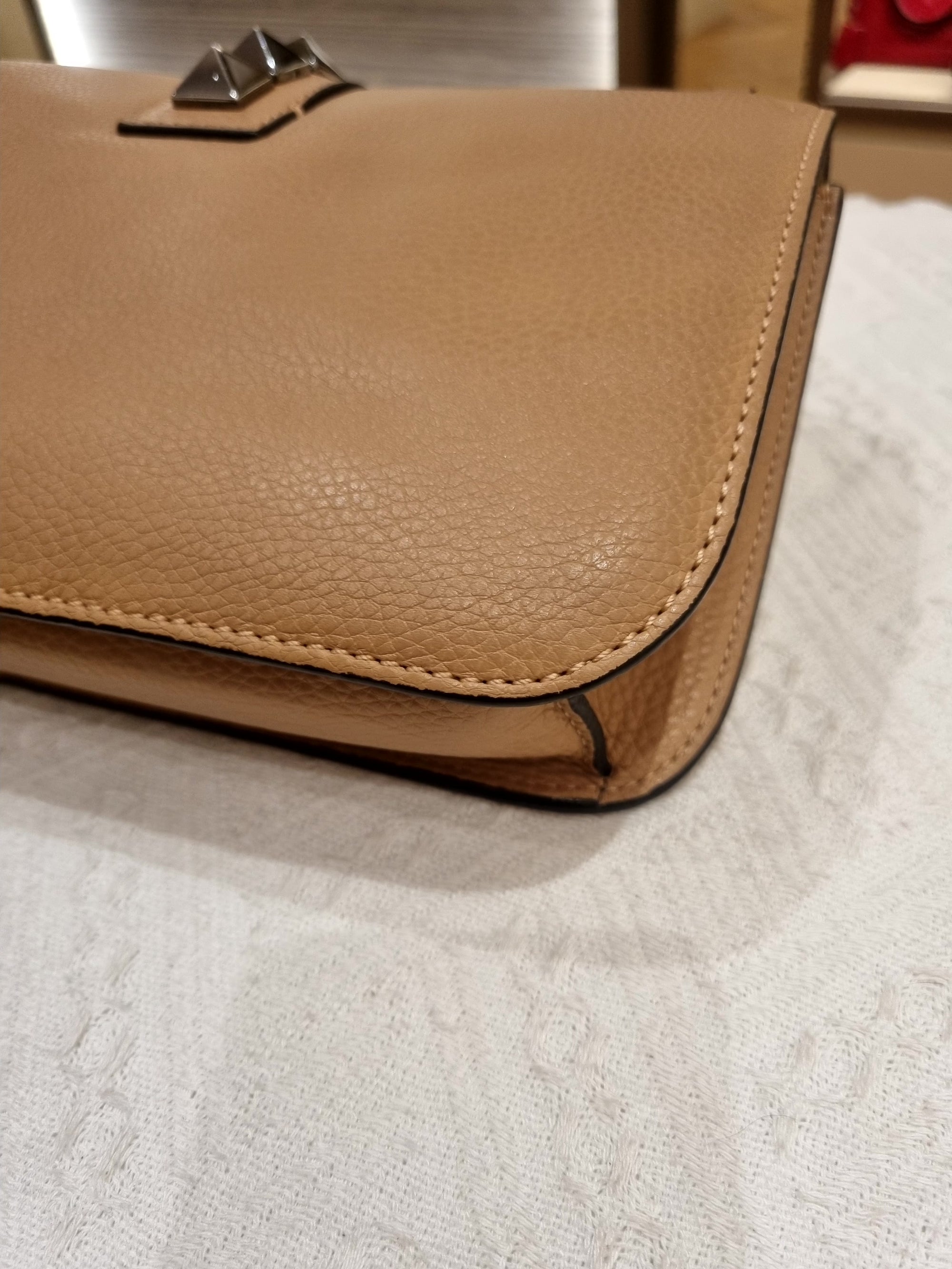 Valentino Glam Lock Stude