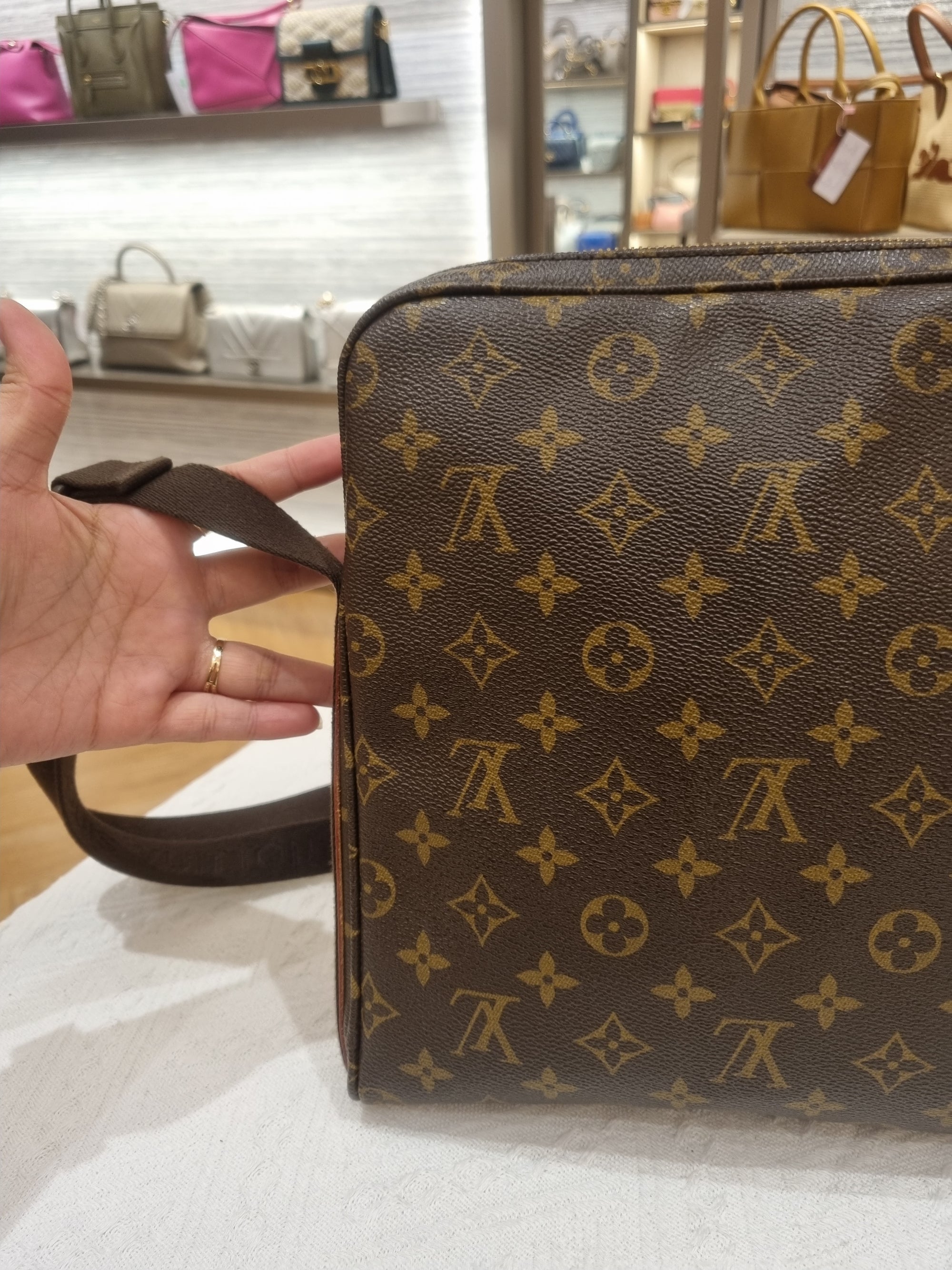 Louis Vuitton Trousse Monogram
