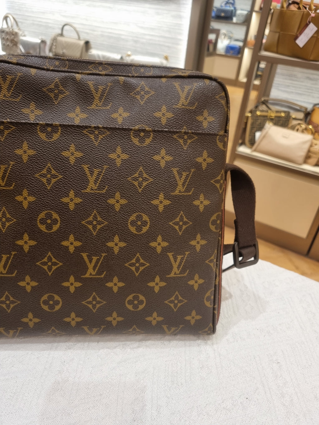 Louis Vuitton Trousse Monogram