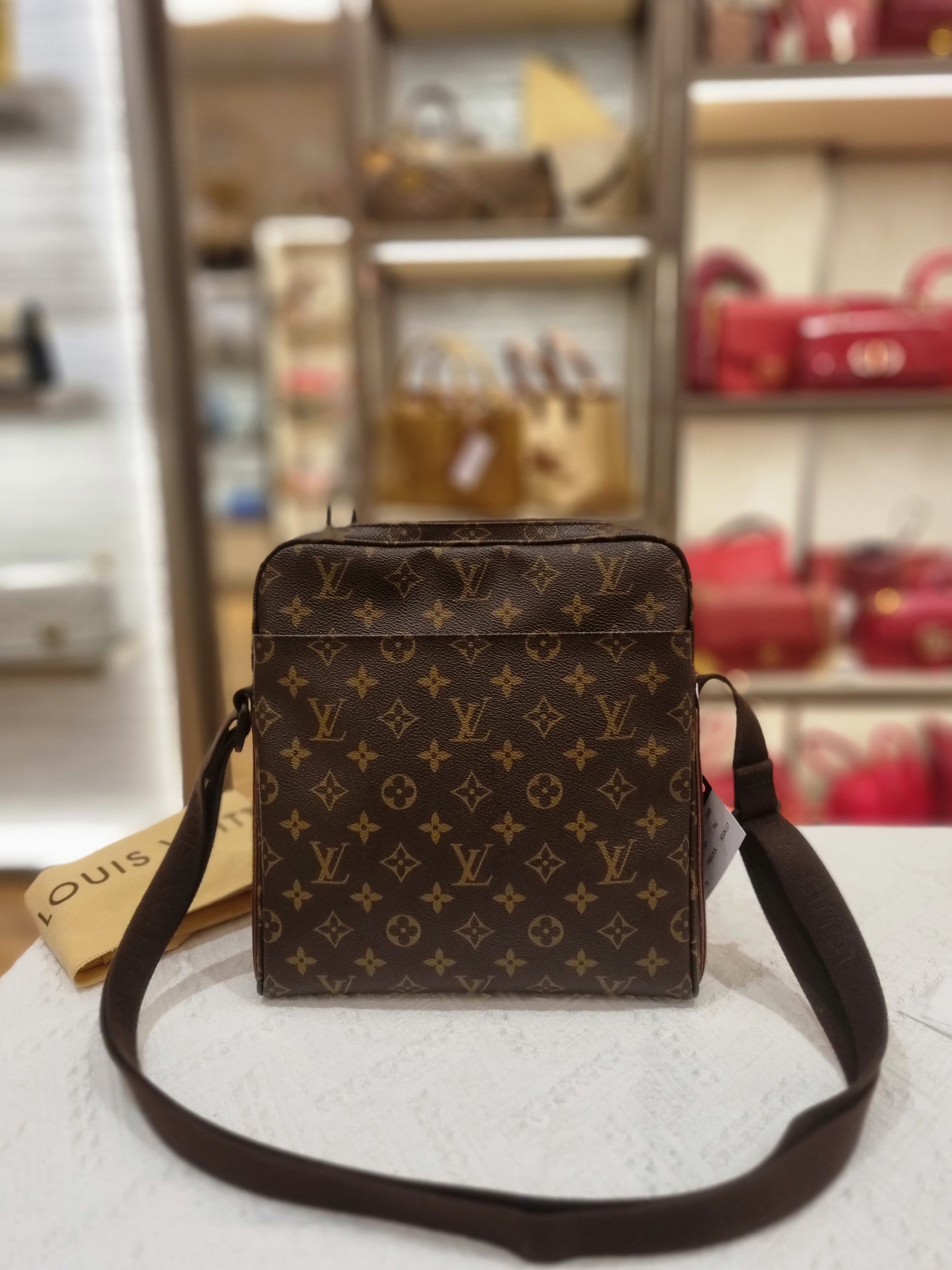 Louis Vuitton Trousse Monogram