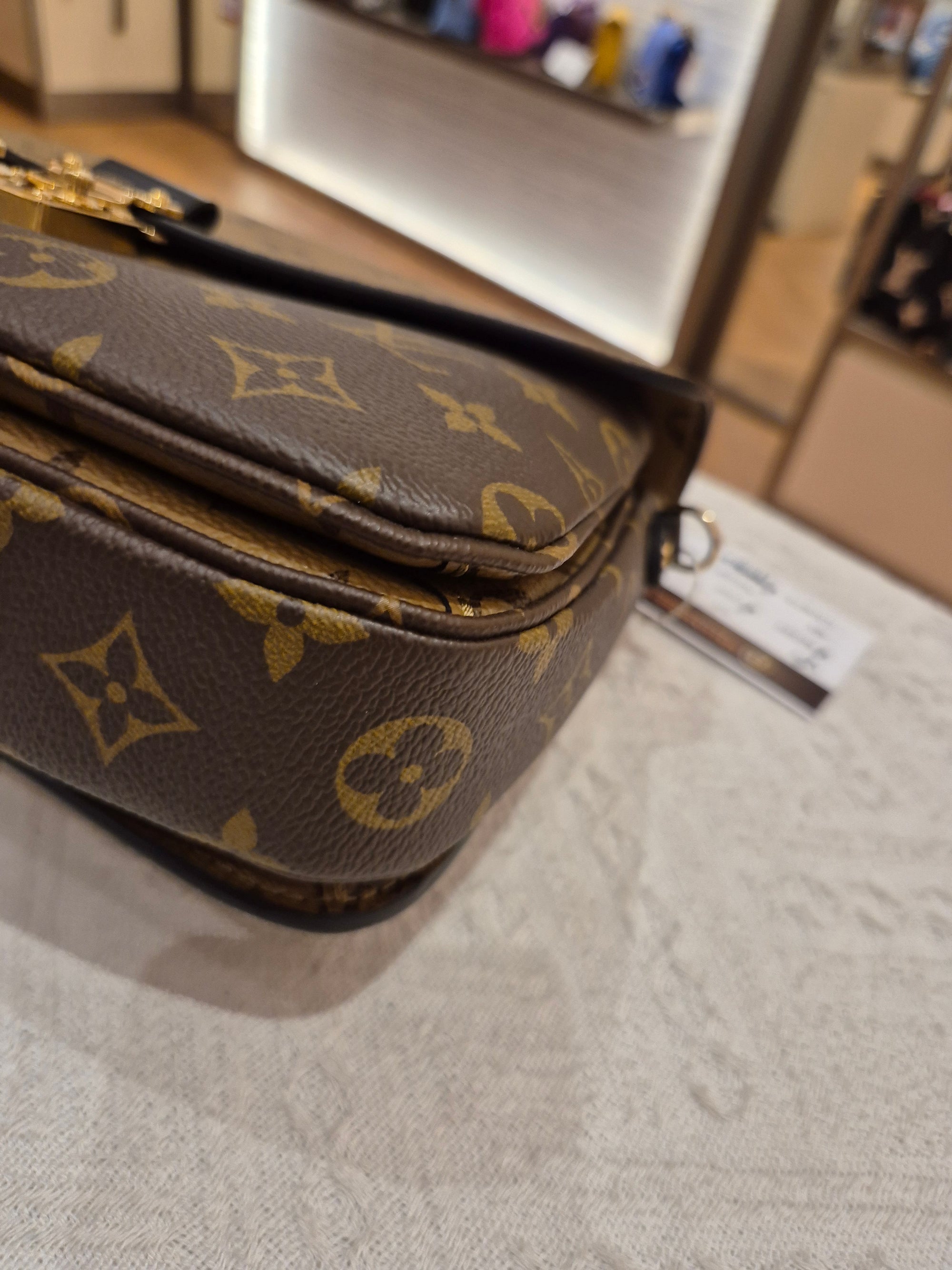 Louis Vuitton Monogram Revers