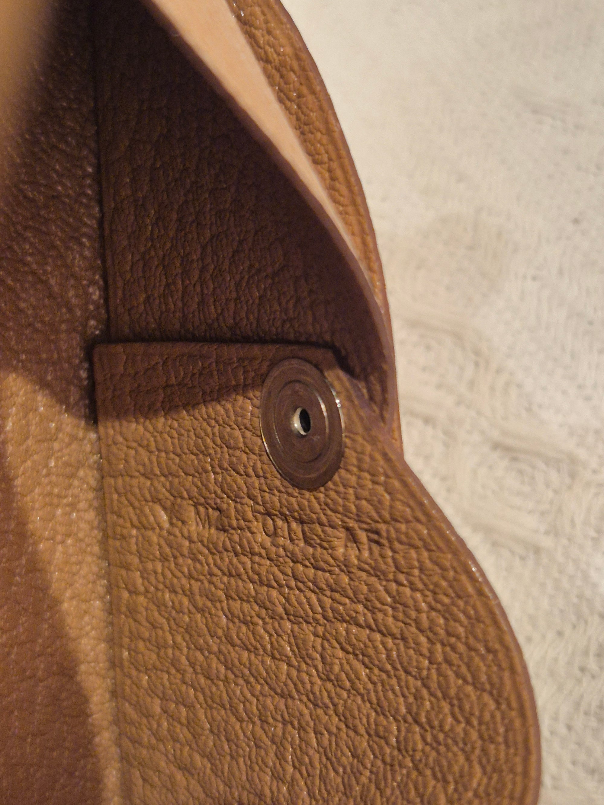 Hermes Calvi Brown