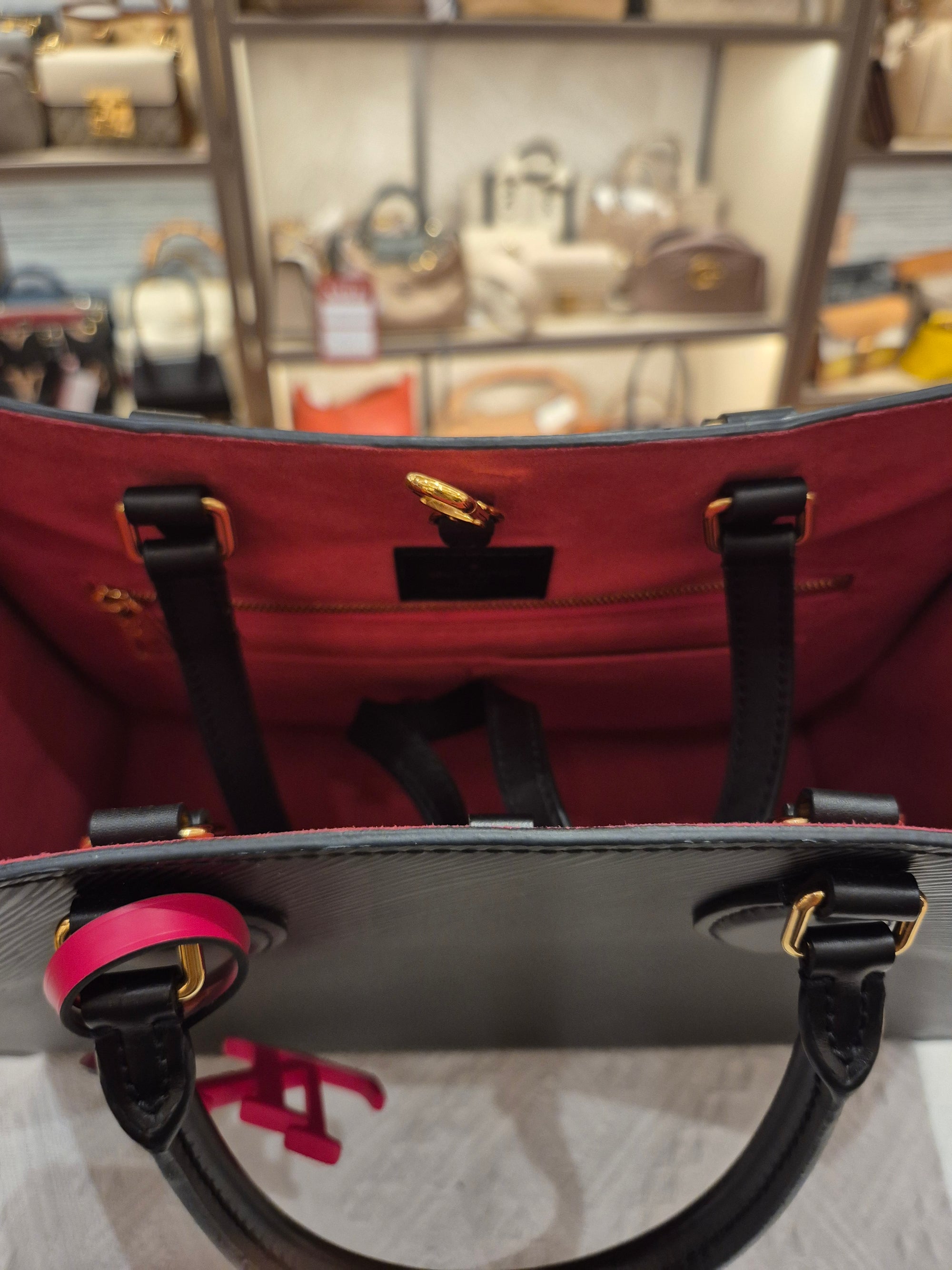 Louis Vuitton On The Go MM