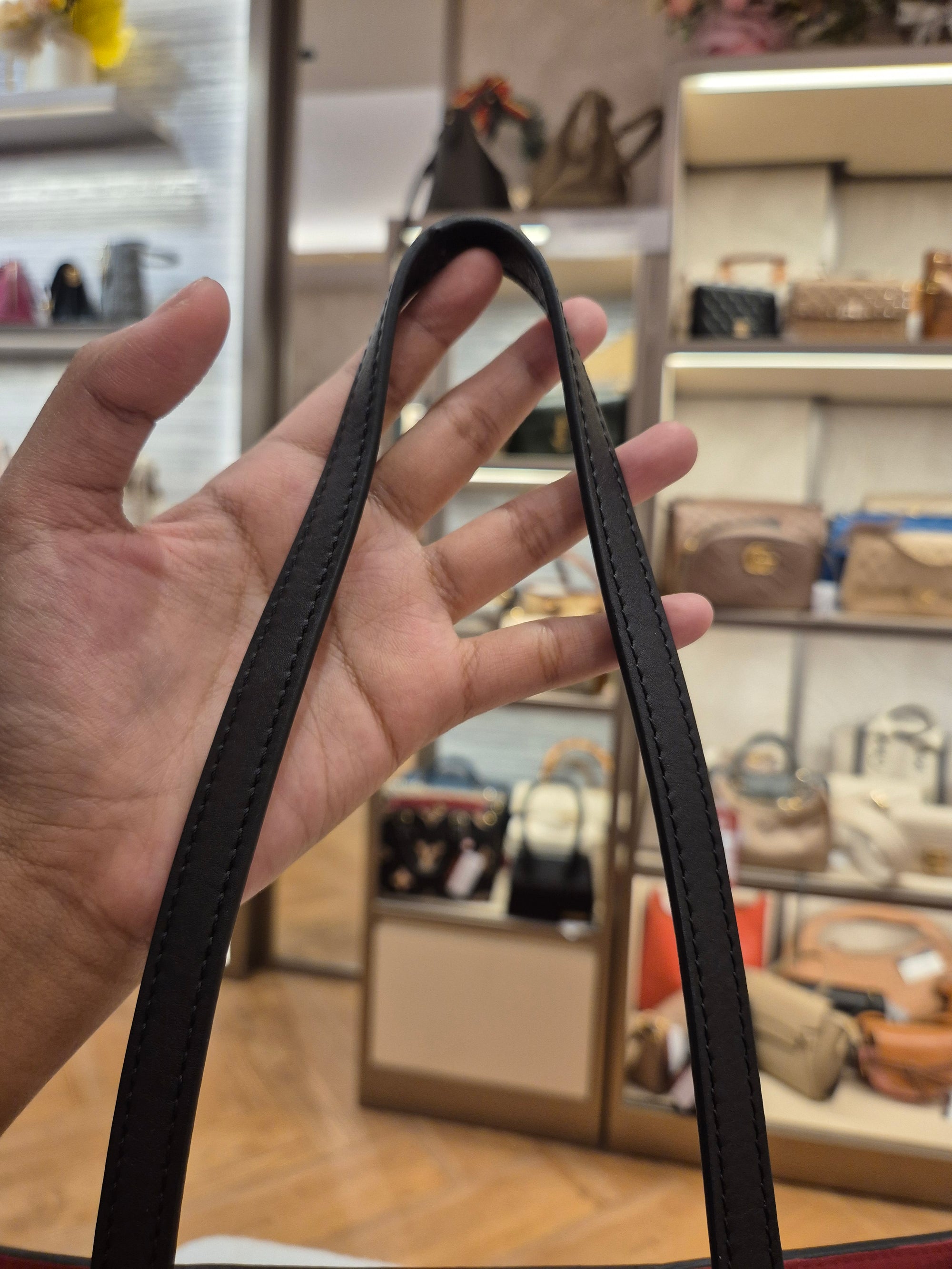 Louis Vuitton On The Go MM