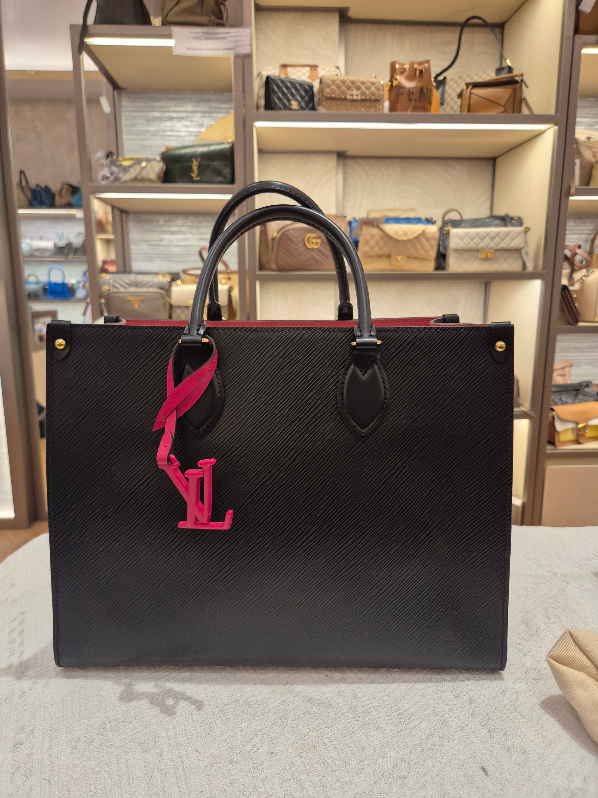 Louis Vuitton On The Go MM