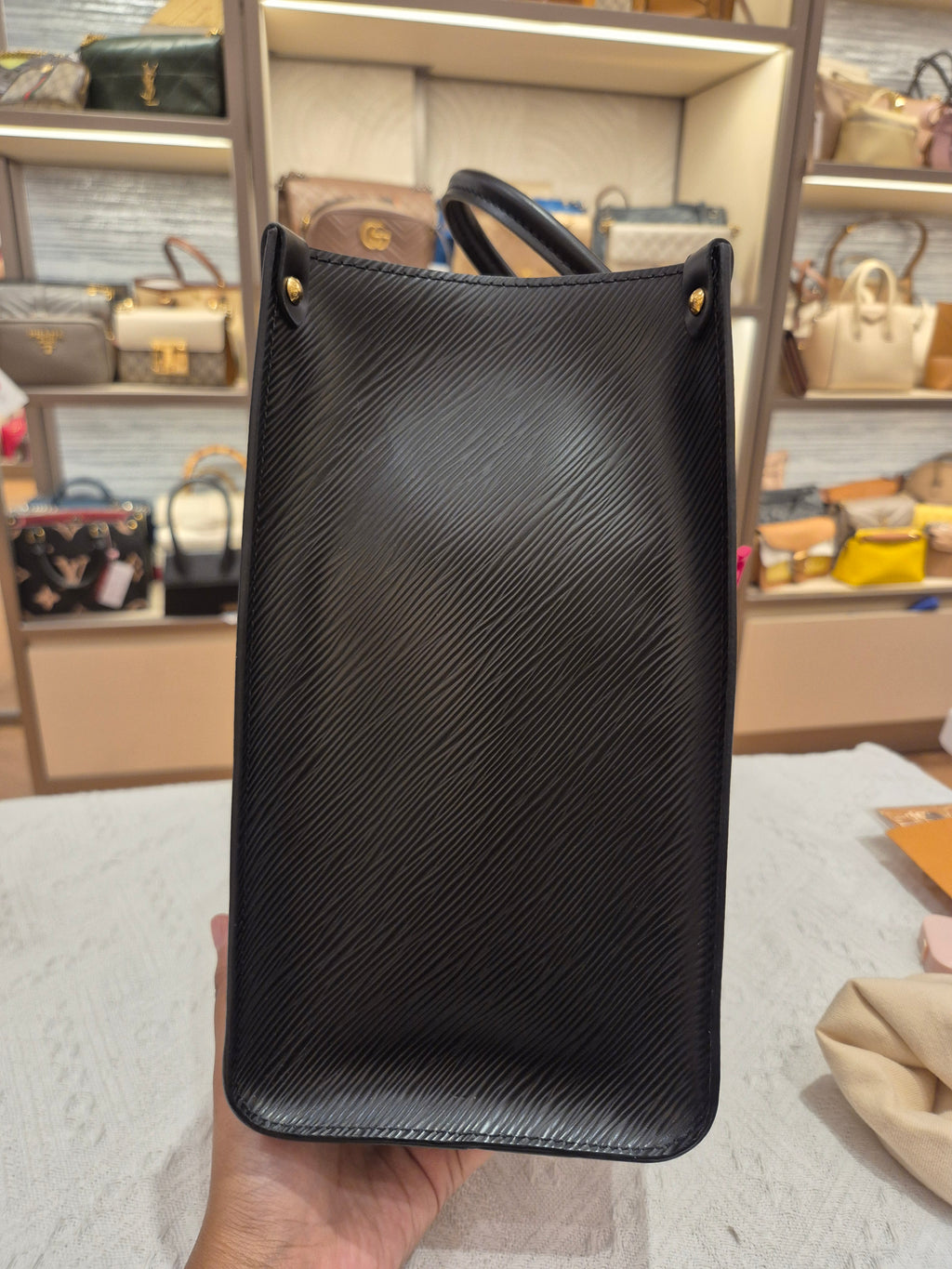 Louis Vuitton On The Go MM