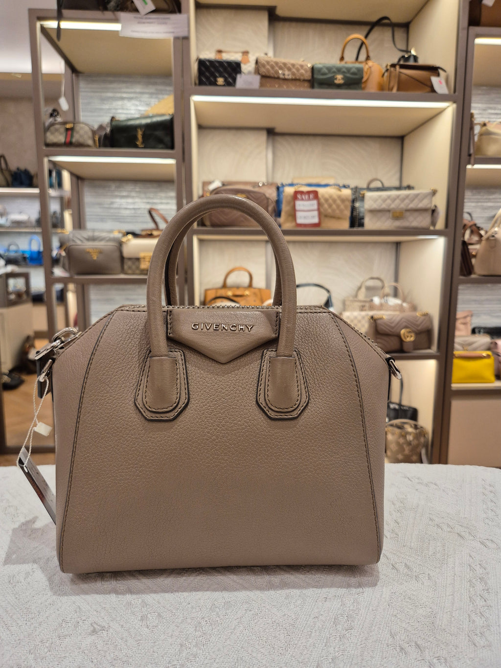 Givenchy Antigona