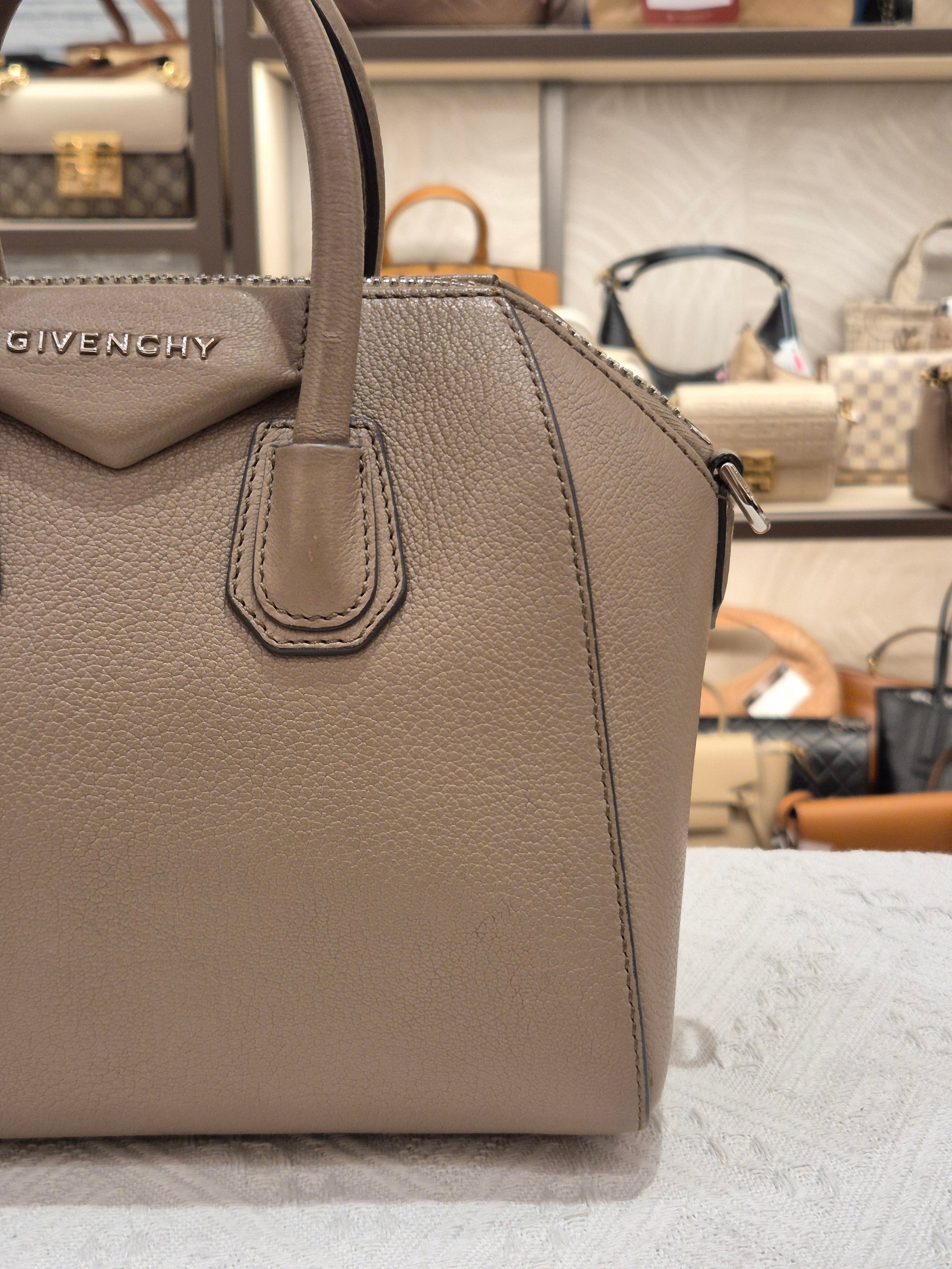 Givenchy Antigona