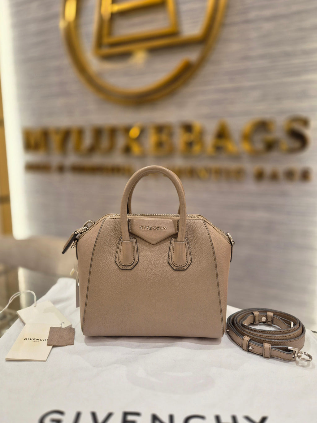 Givenchy Antigona