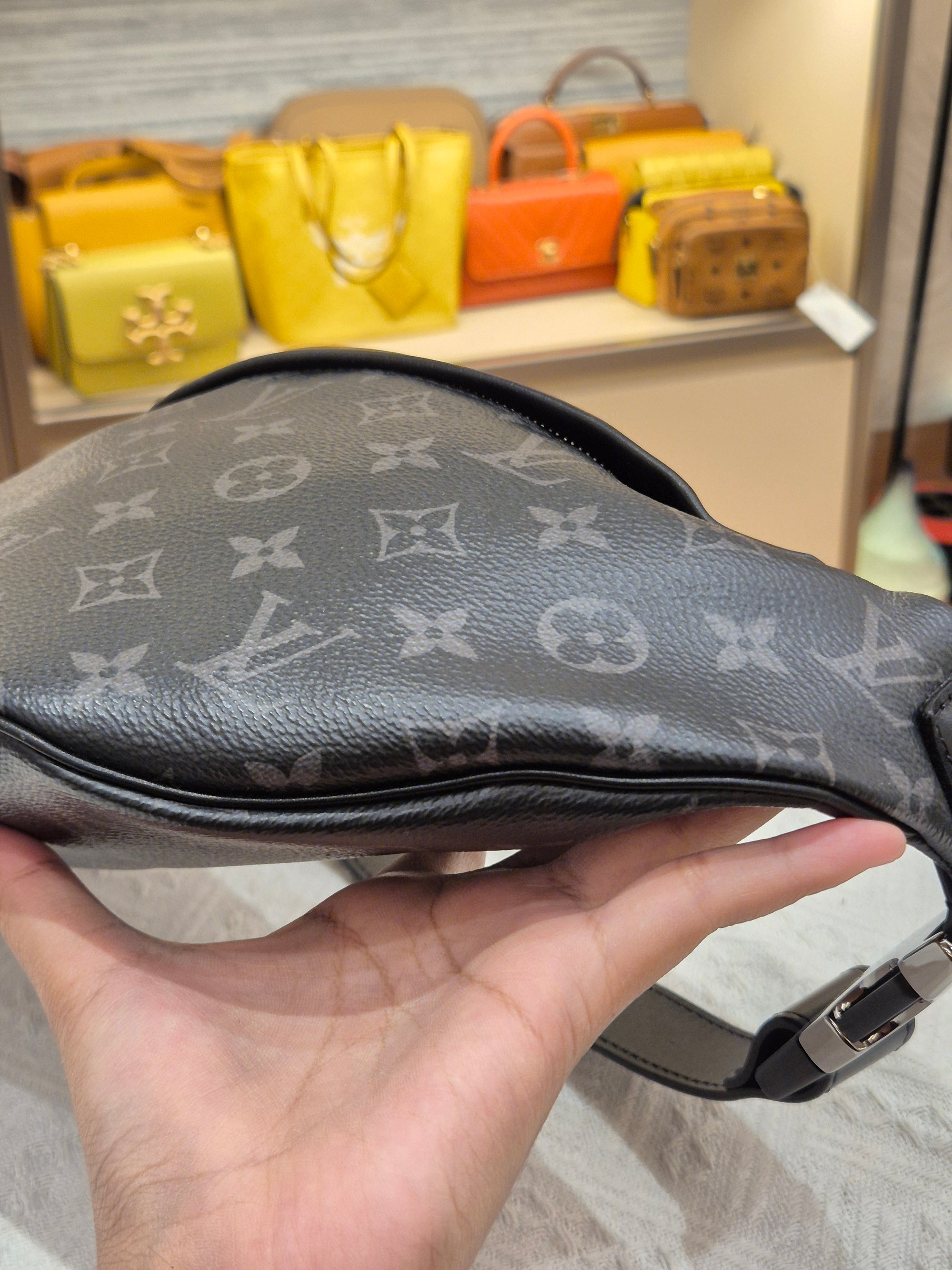 Louis Vuitton Bumbag Monogram Eclipse
