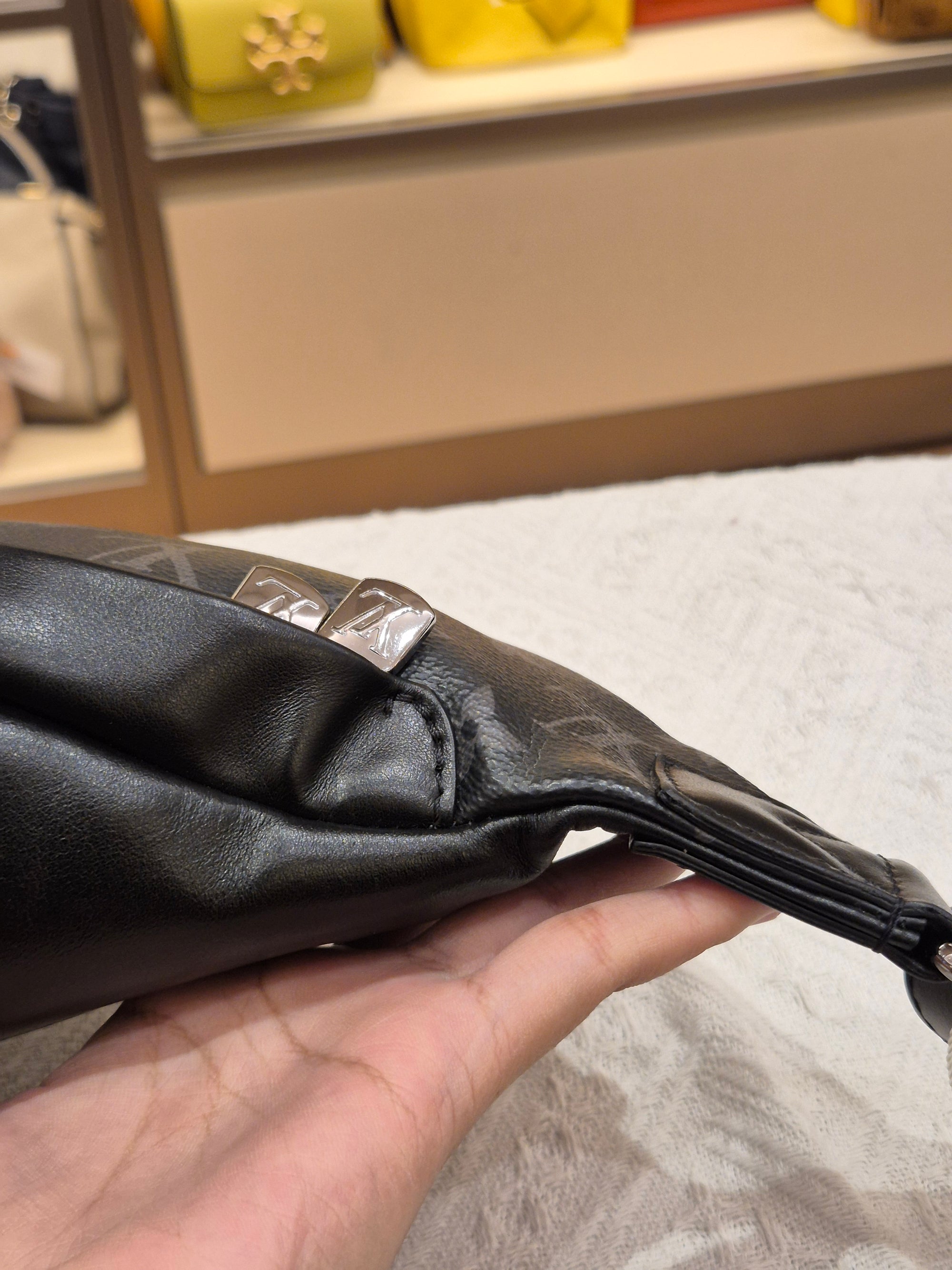 Louis Vuitton Bumbag Monogram Eclipse