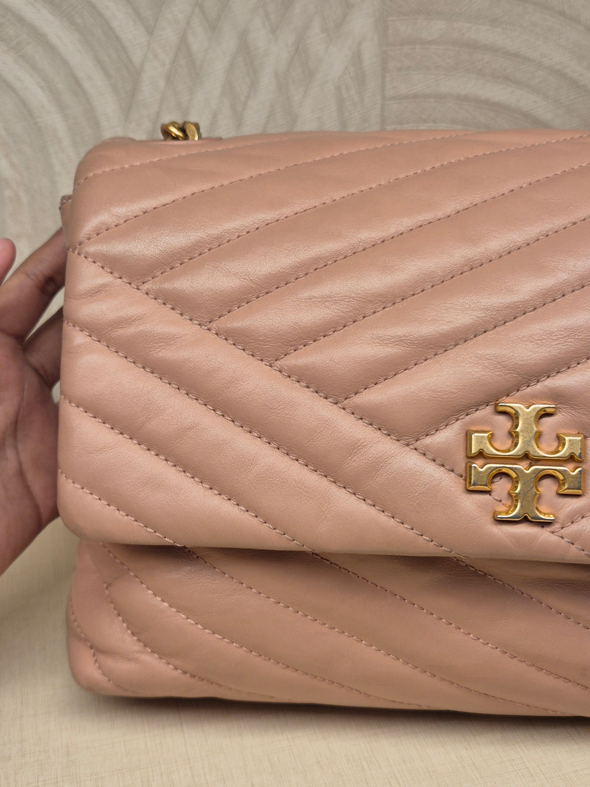 Tory Burch Kira Chev