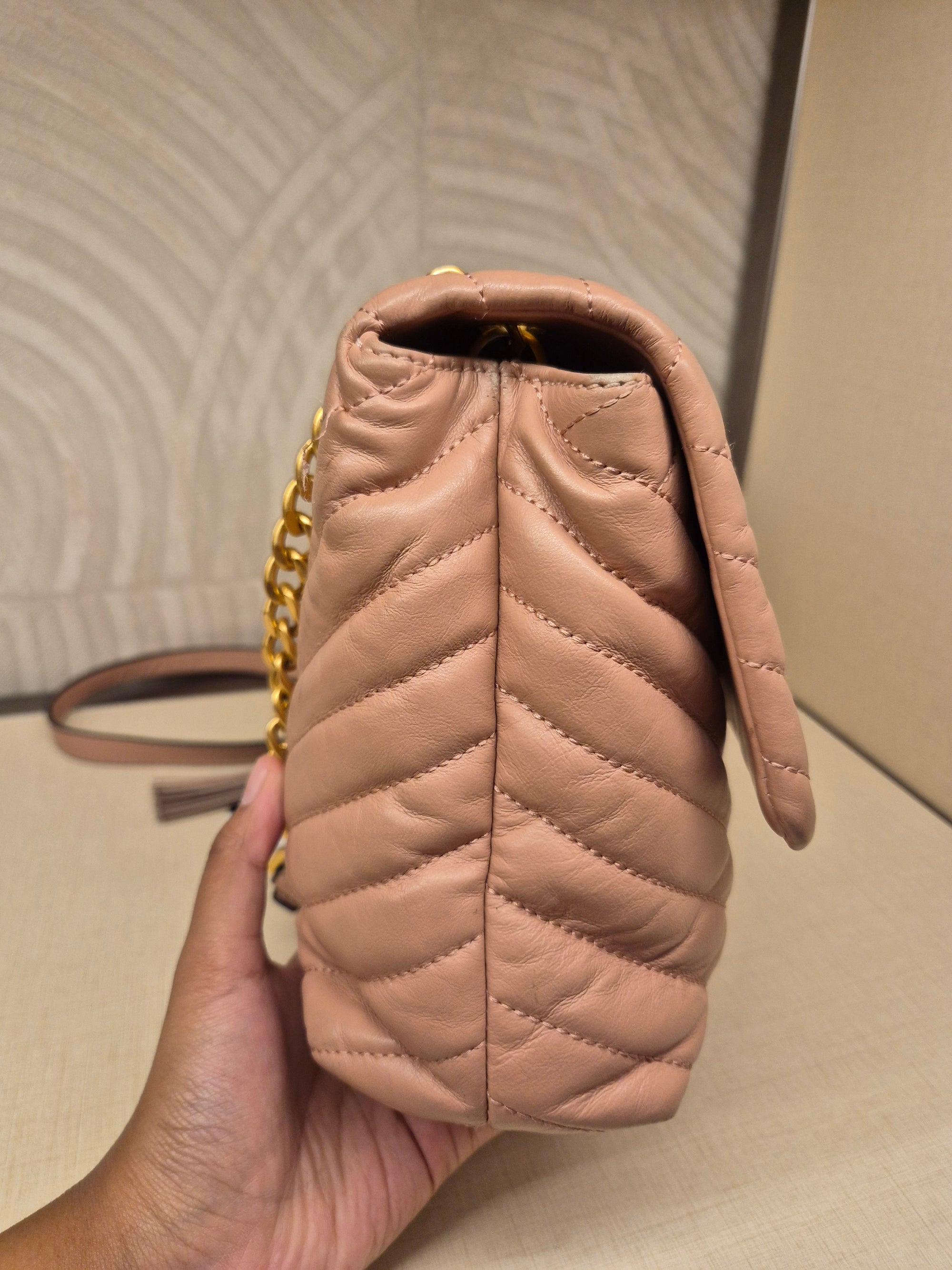 Tory Burch Kira Chev