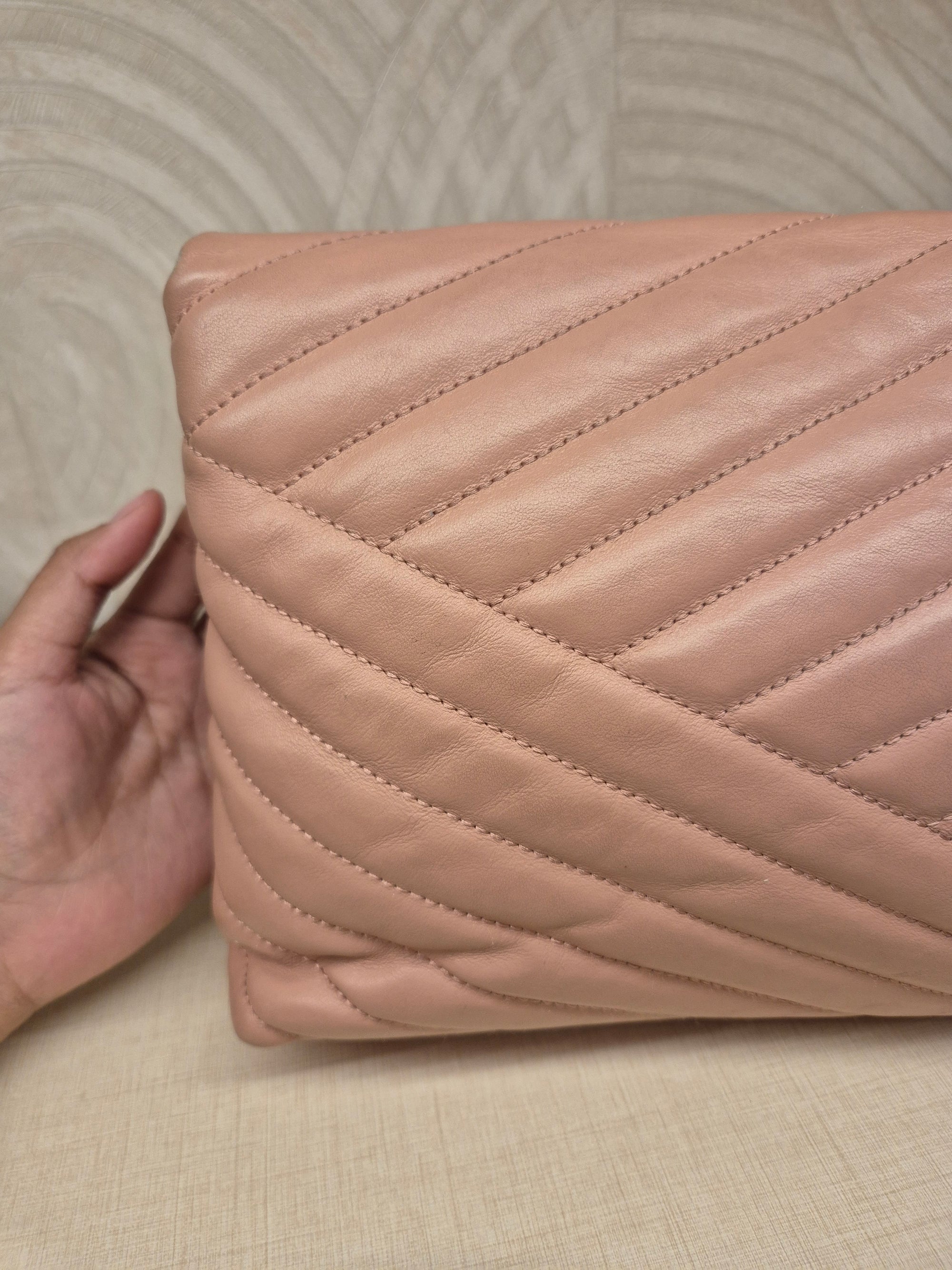 Tory Burch Kira Chev