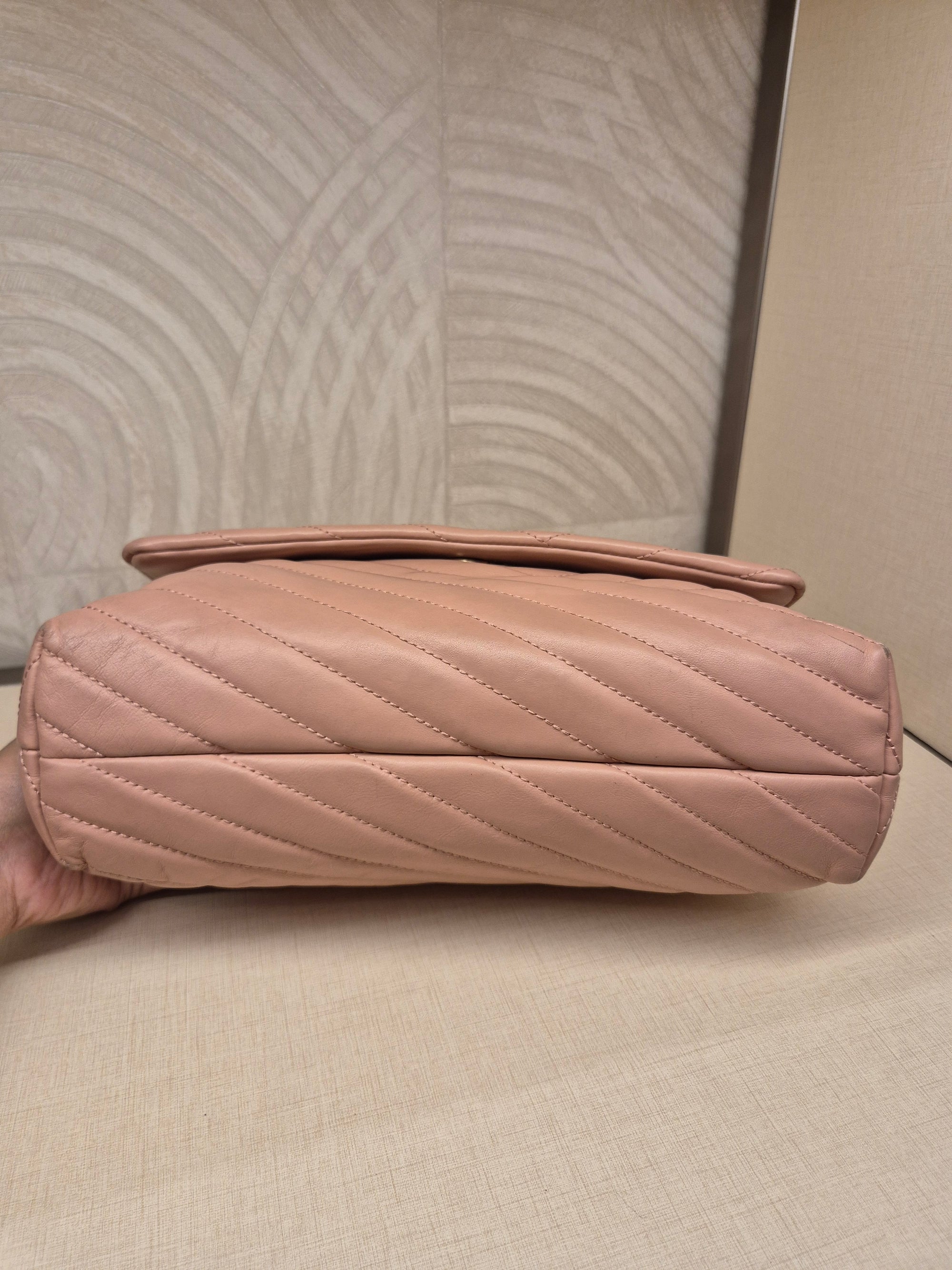 Tory Burch Kira Chev