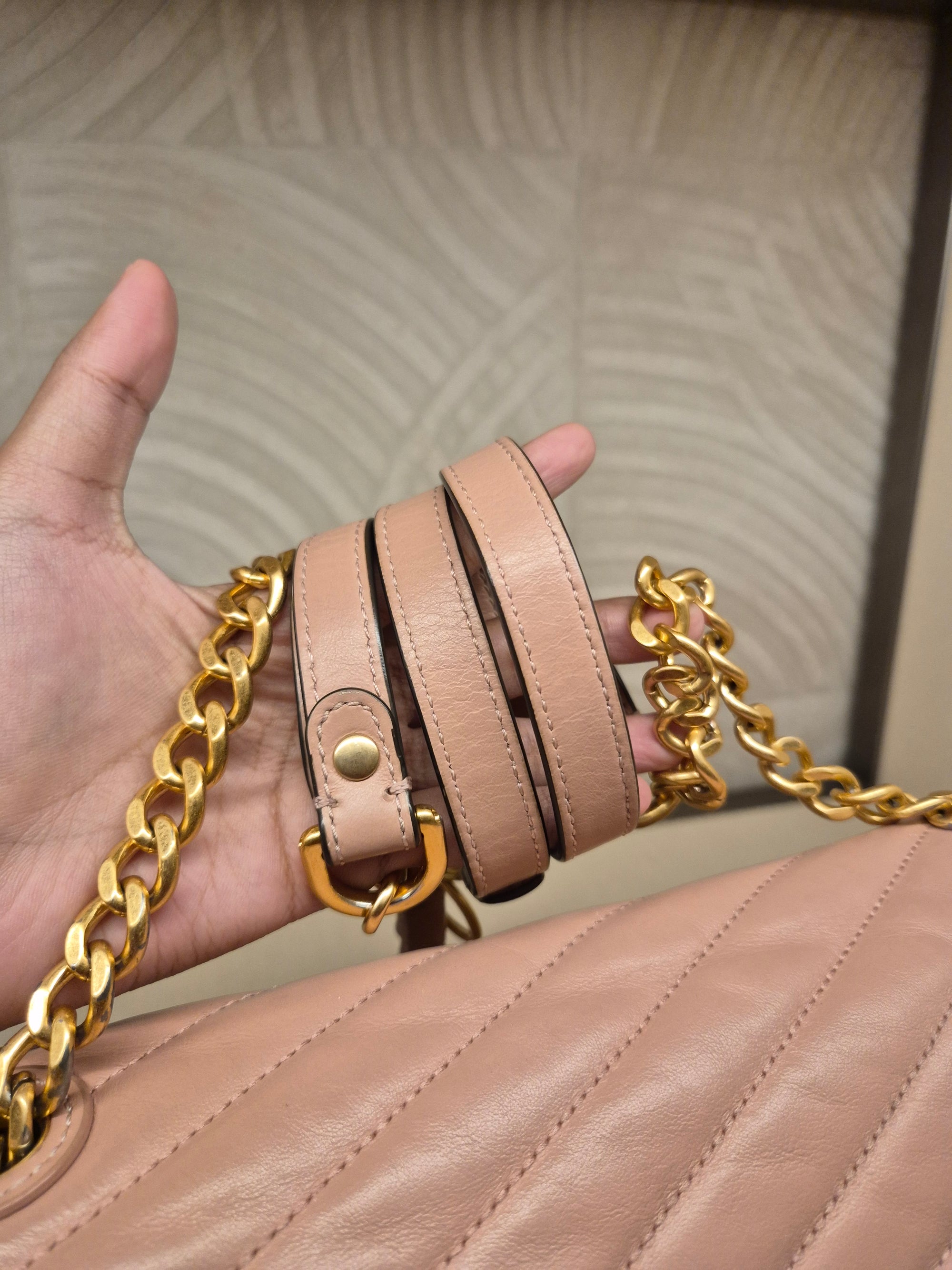 Tory Burch Kira Chev