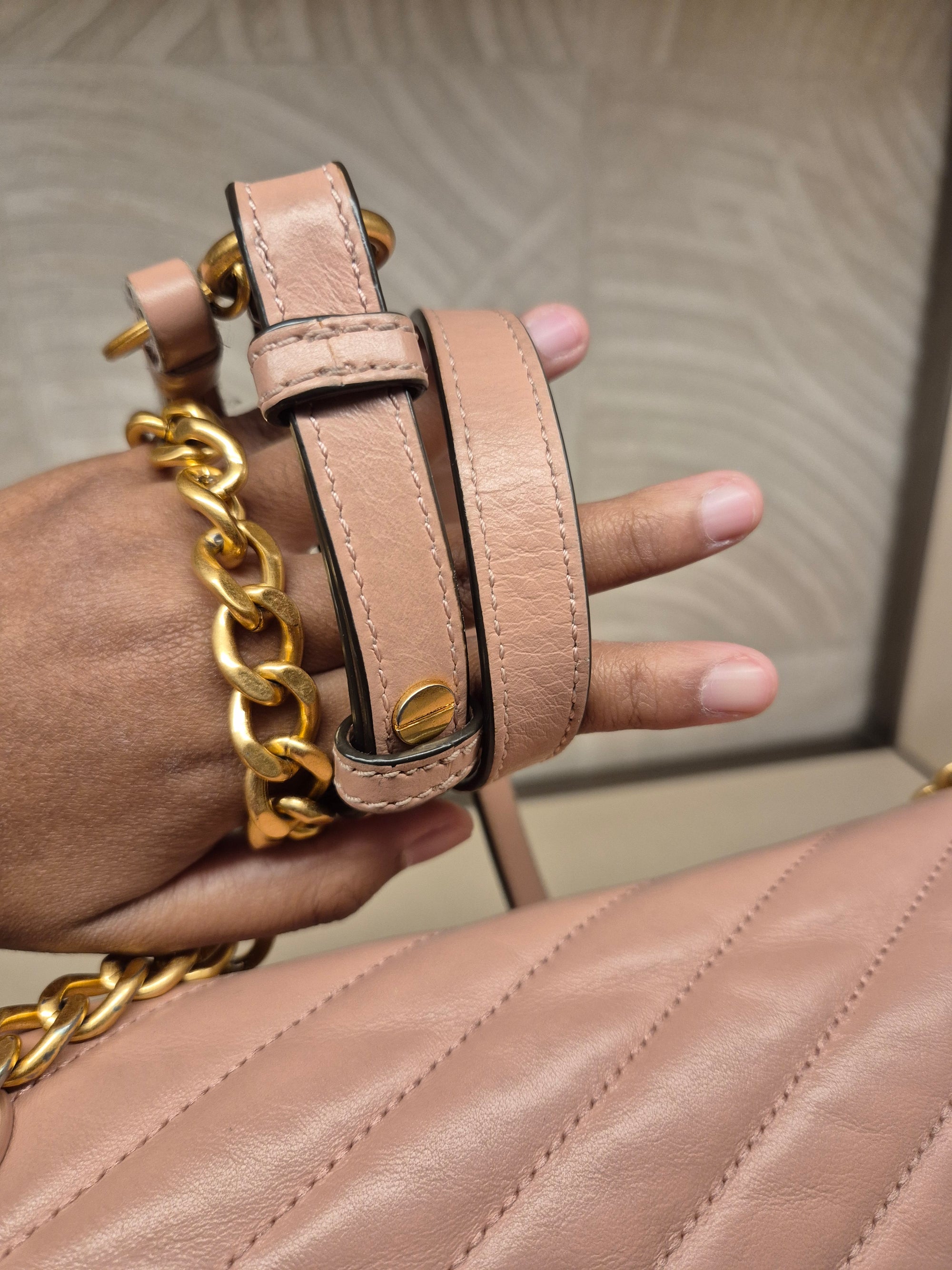 Tory Burch Kira Chev