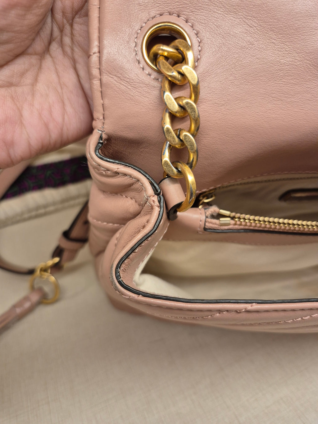 Tory Burch Kira Chev