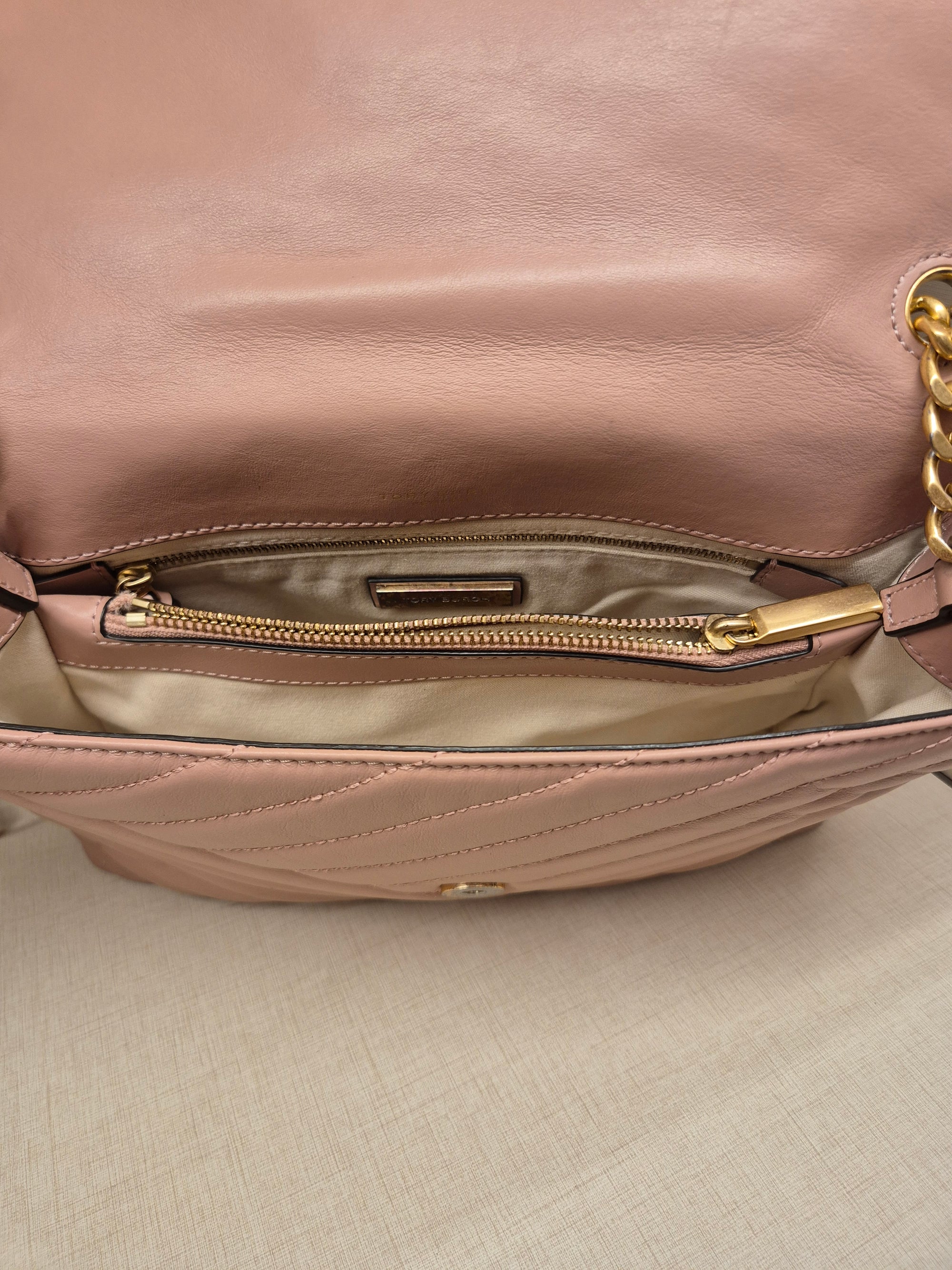 Tory Burch Kira Chev