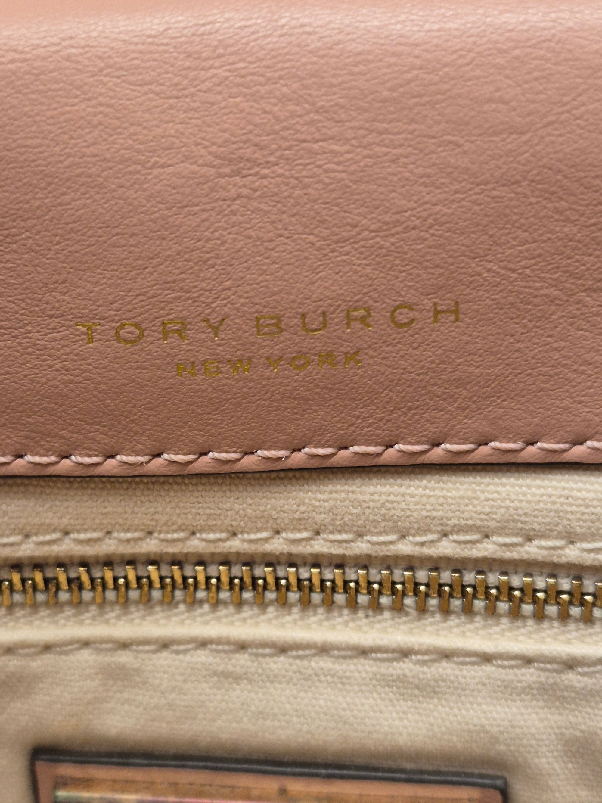 Tory Burch Kira Chev