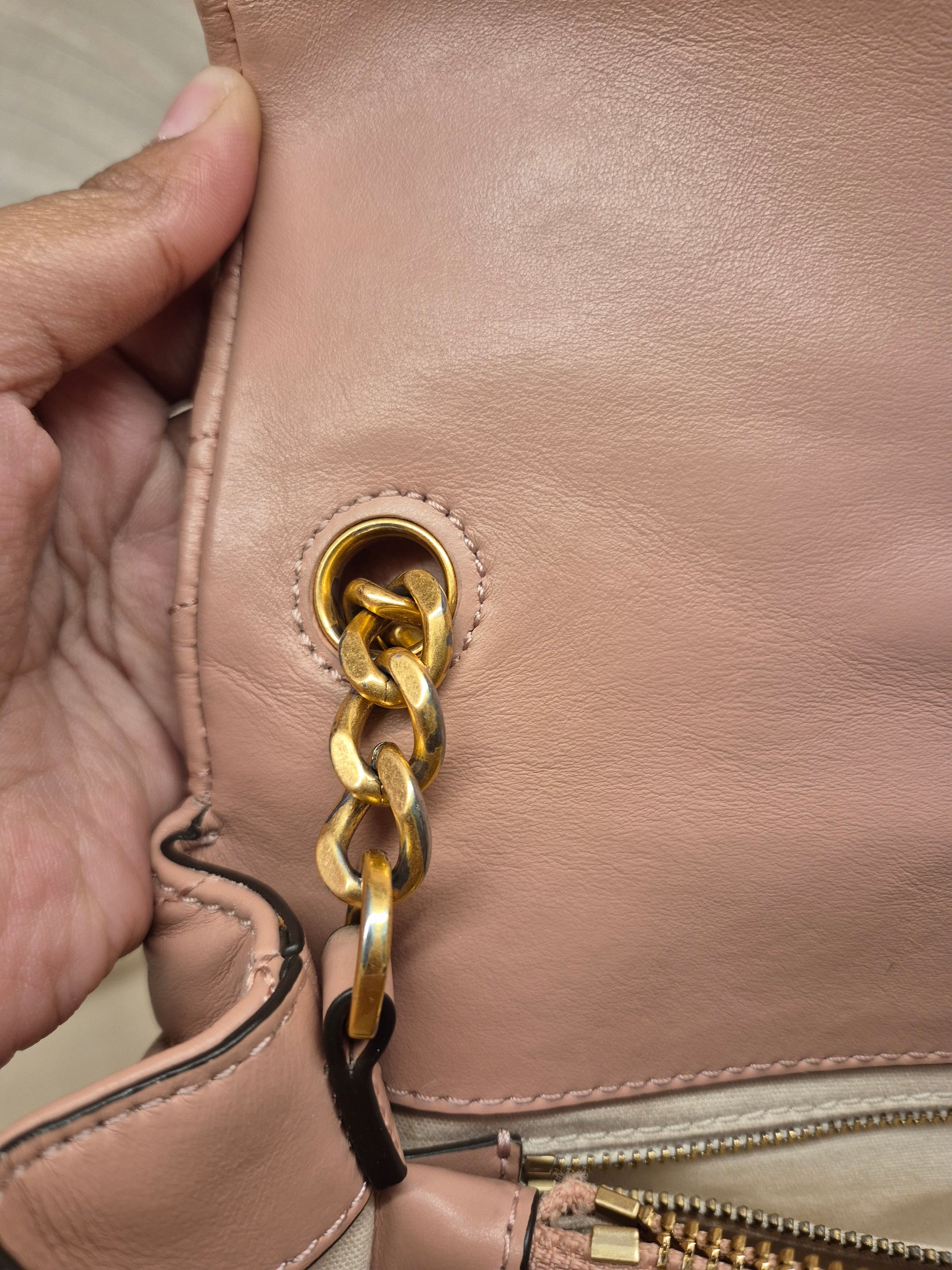 Tory Burch Kira Chev