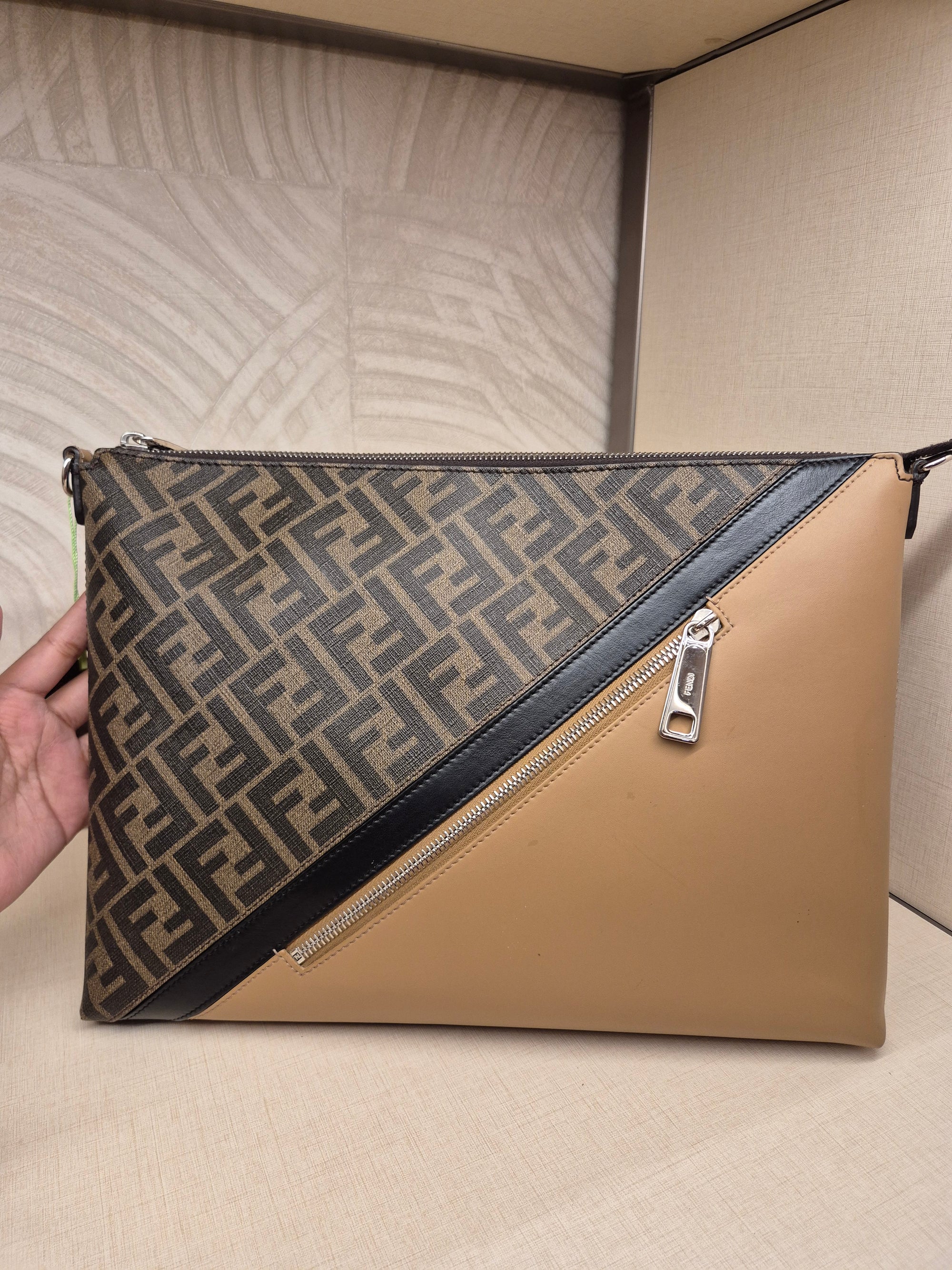 Fendi Mesenger FF