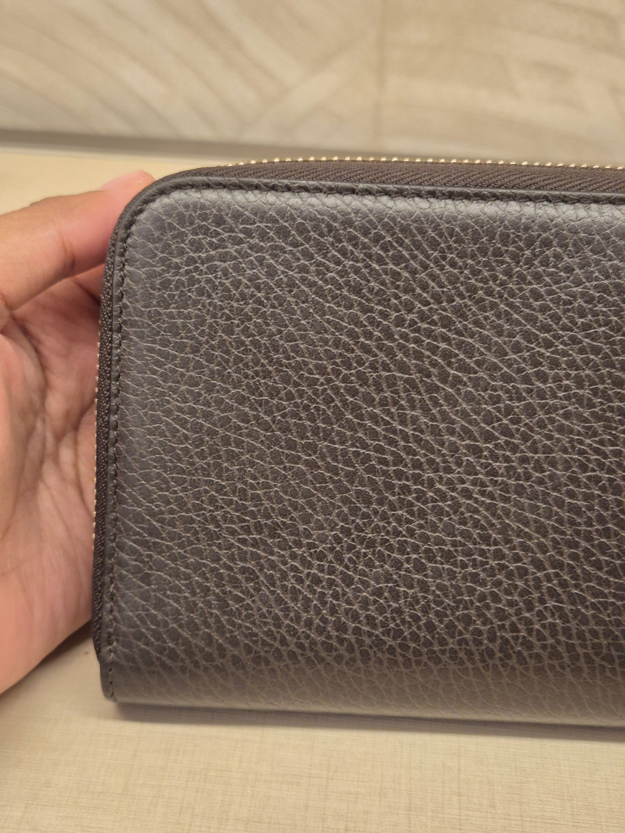 Gucci Zipper Long Wallet