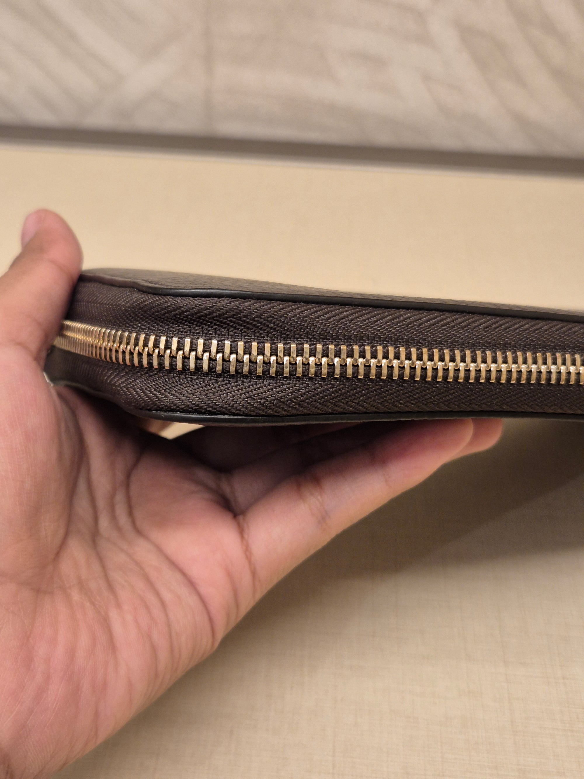 Gucci Zipper Long Wallet