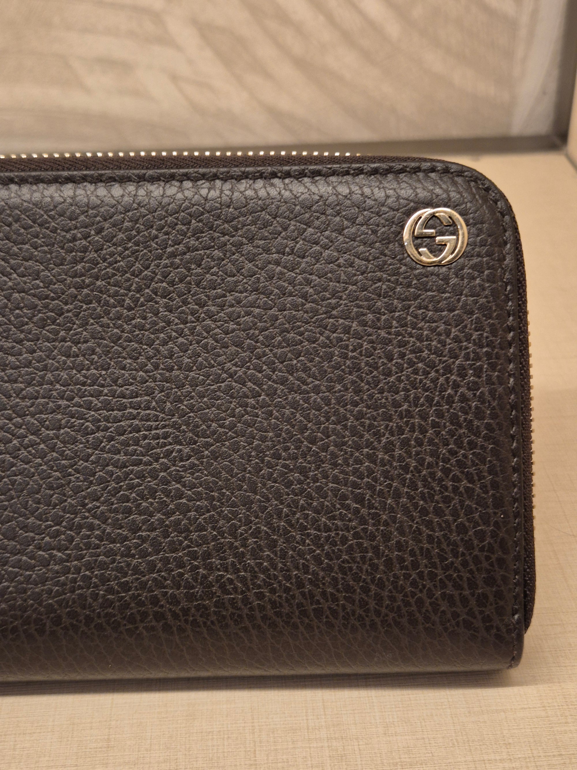 Gucci Zipper Long Wallet