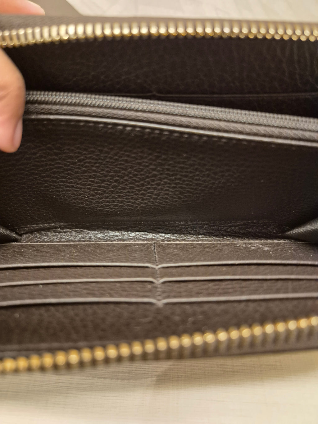 Gucci Zipper Long Wallet