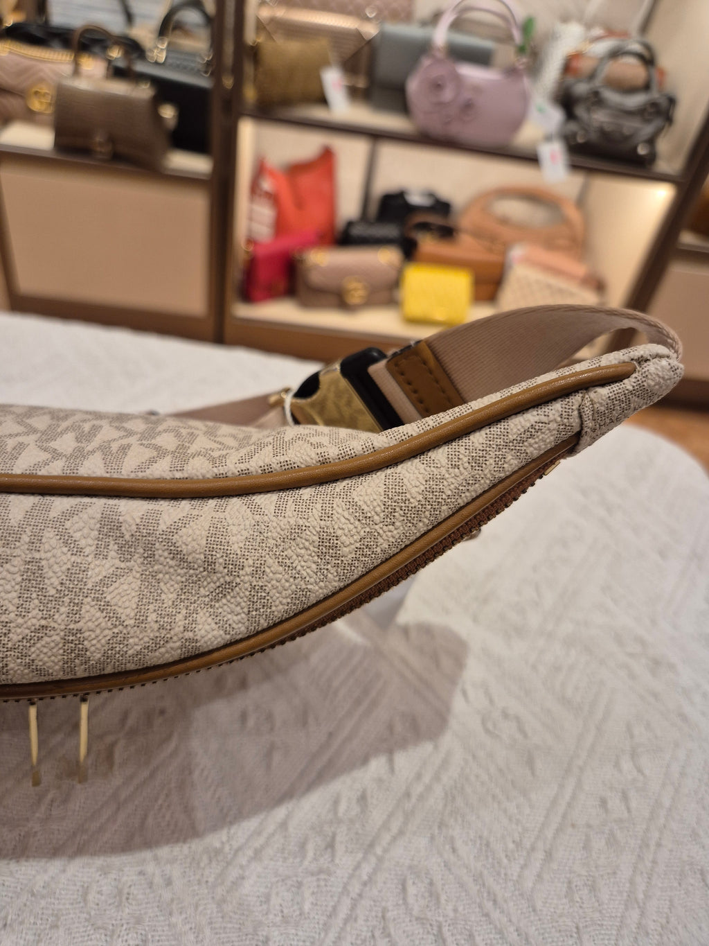 Michael Kors Bumbag Signature