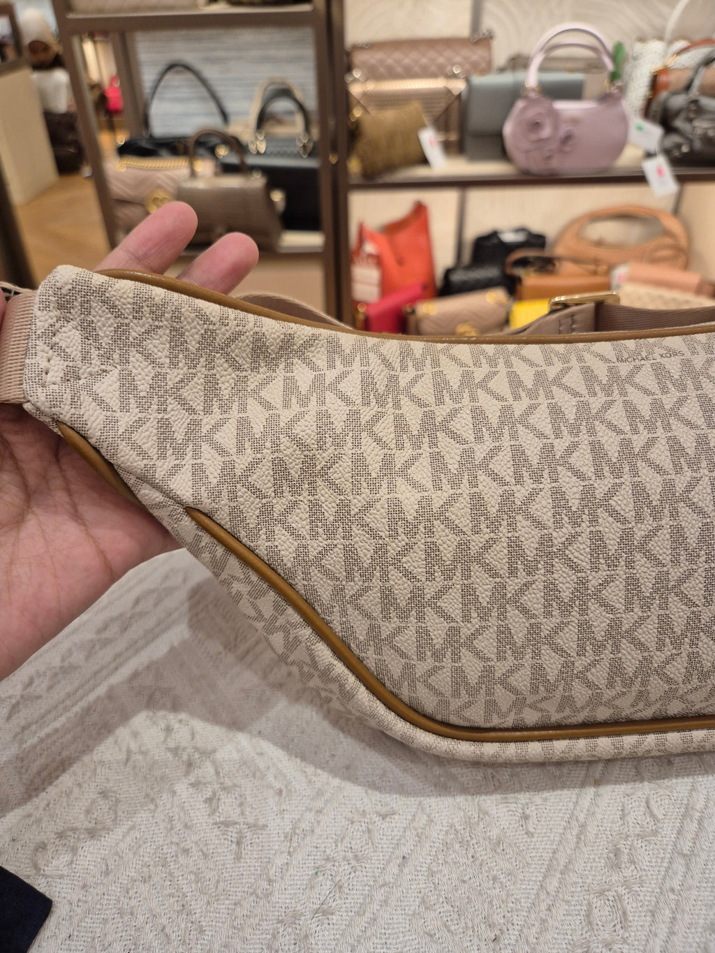 Michael Kors Bumbag Signature
