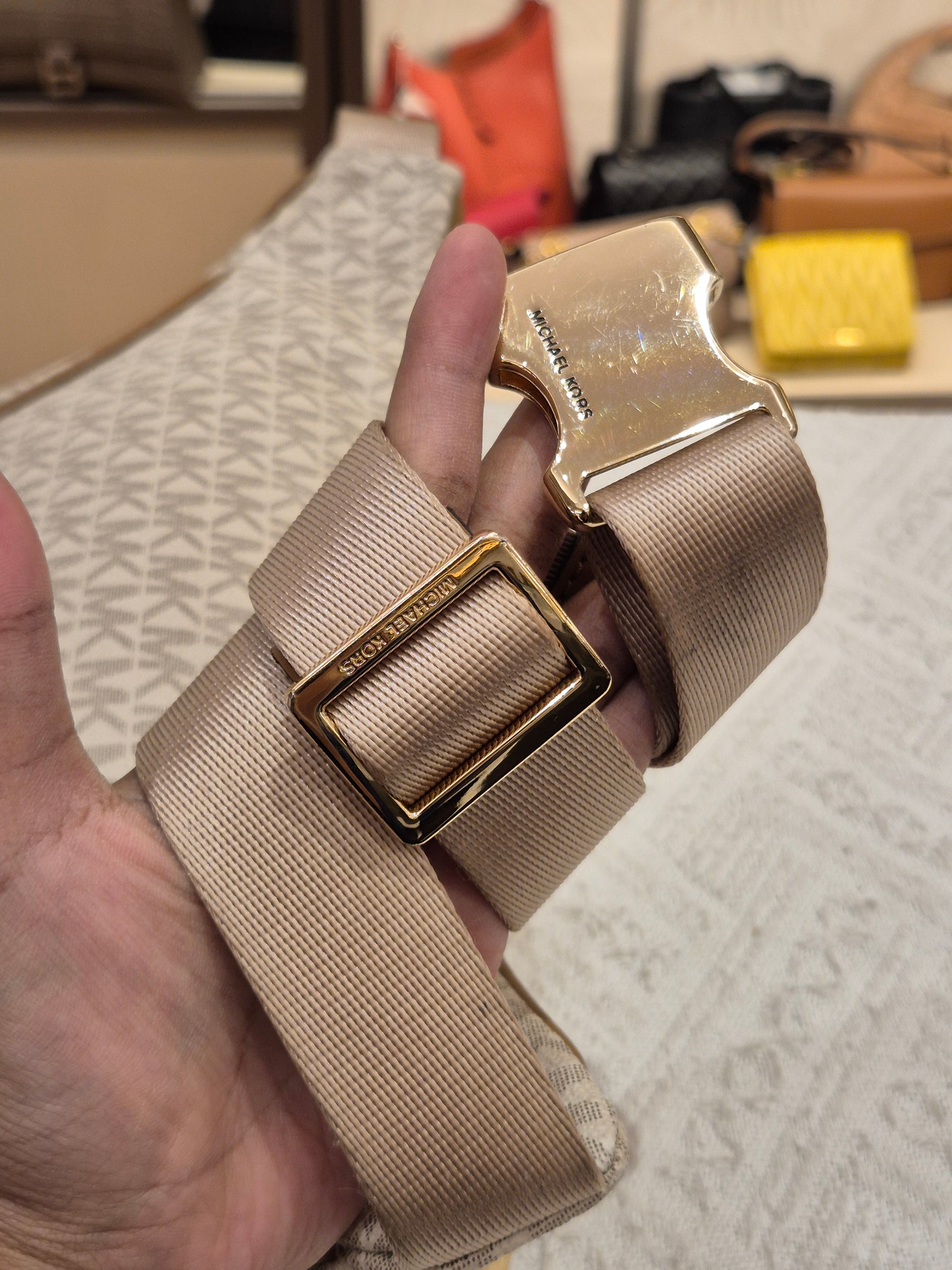 Michael Kors Bumbag Signature