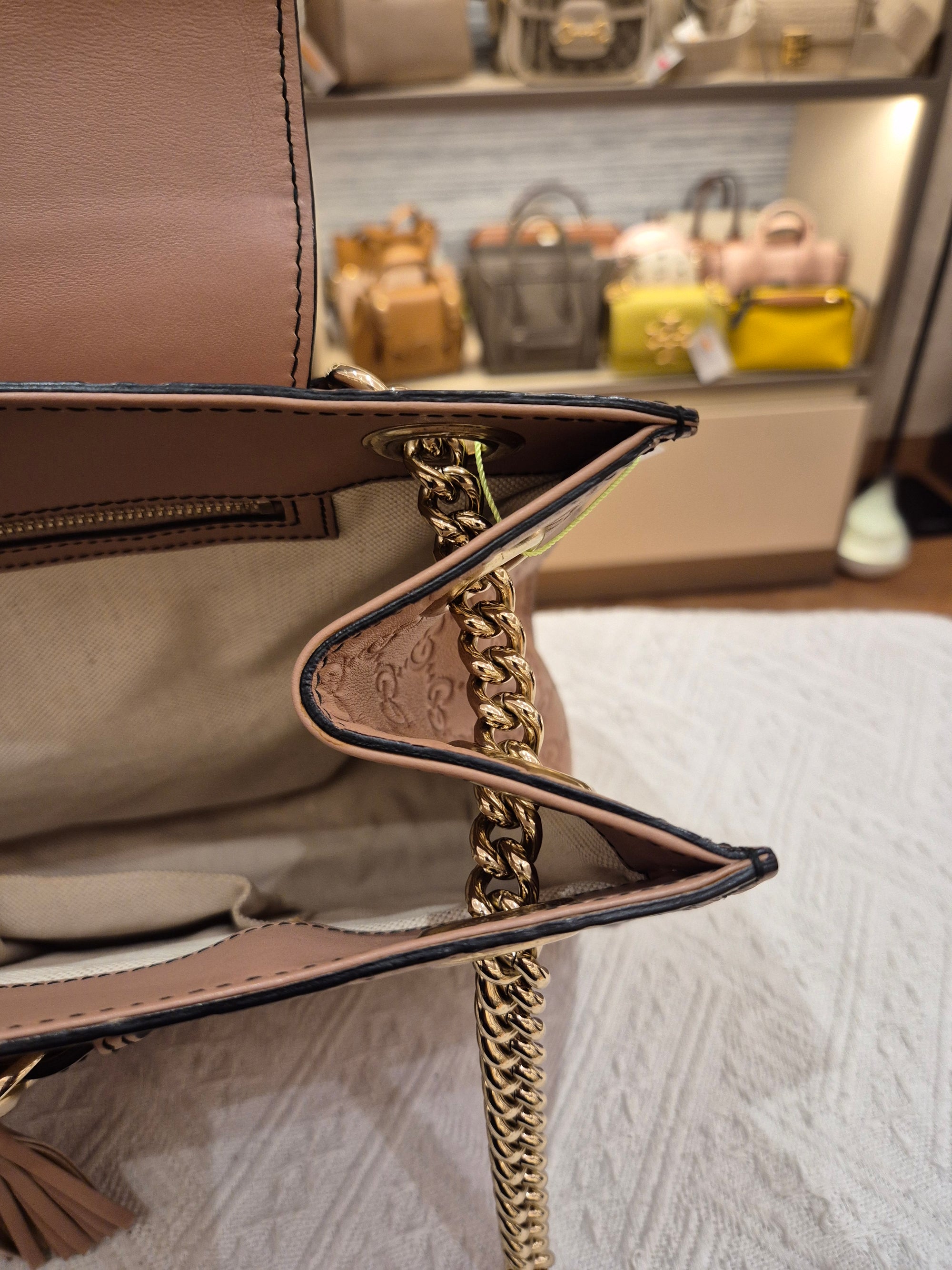 Gucci Emelie Medium