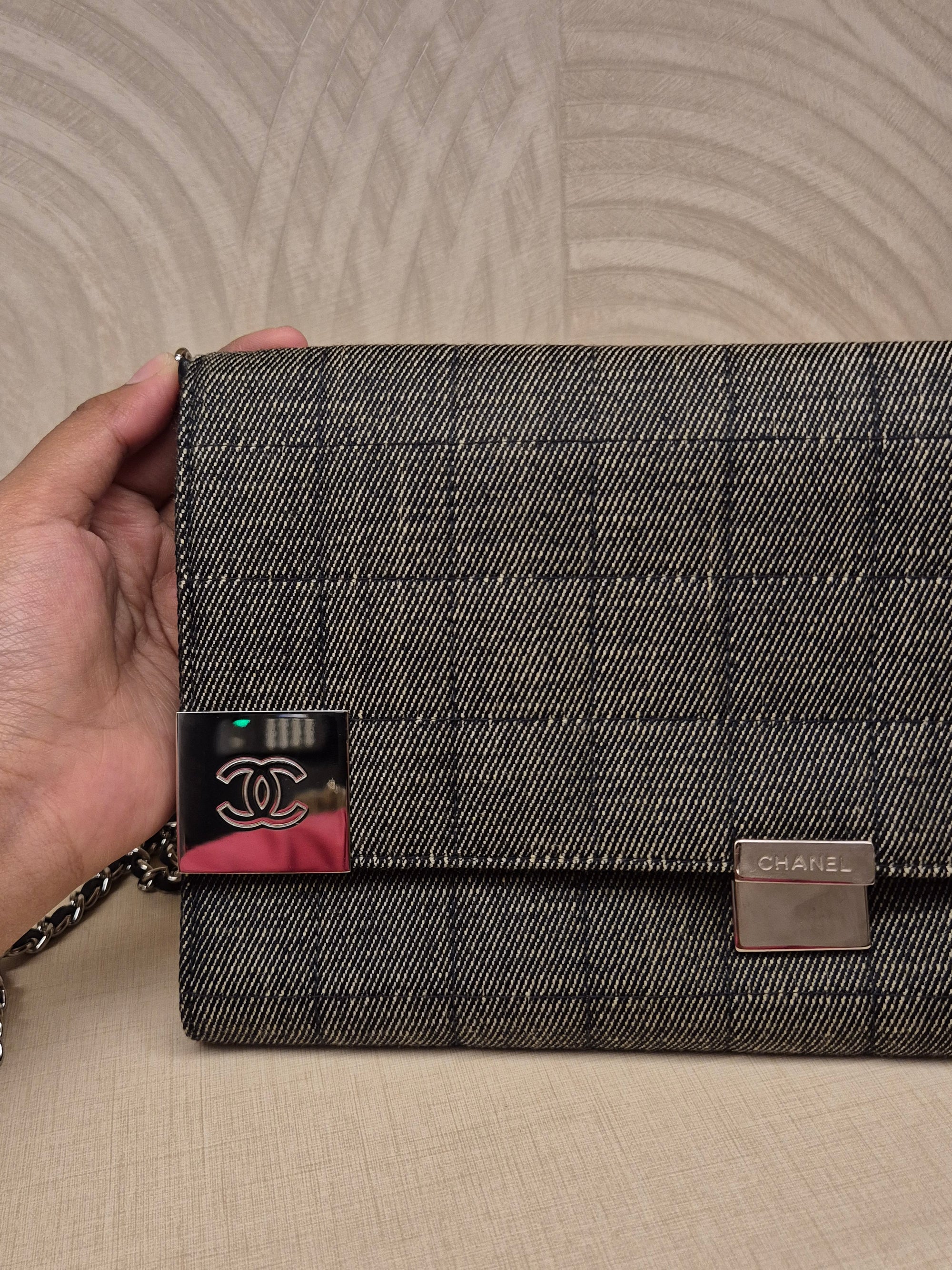Chanel CC Choco bar